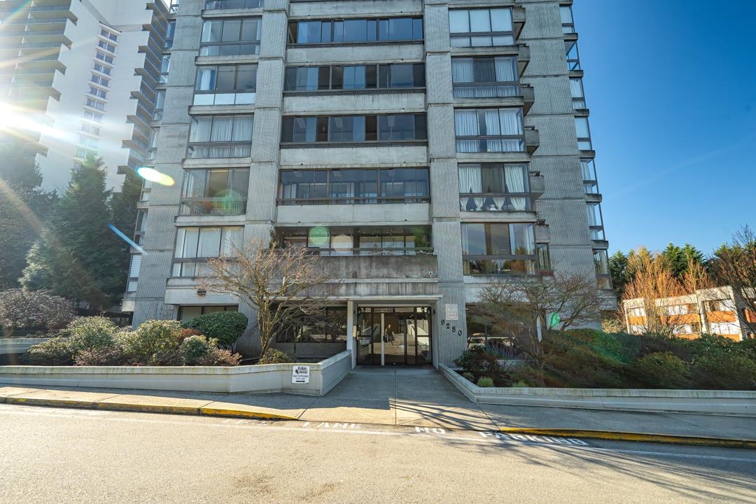 703-9280 SALISH COURT, Burnaby, British Columbia, 1 Bedroom Bedrooms, ,1 BathroomBathrooms,Residential Attached,For Sale,R2862158
