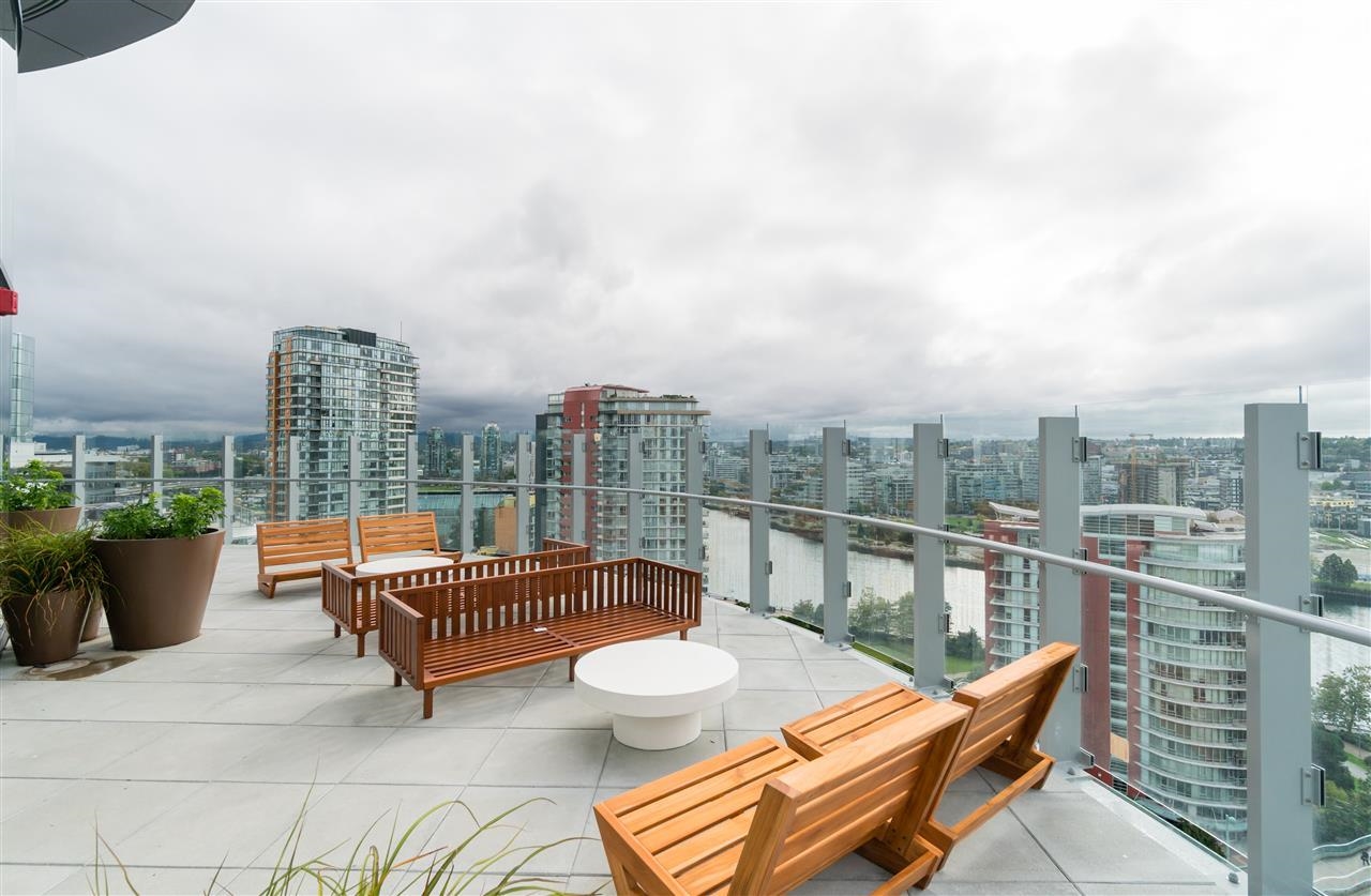 612-89 NELSON STREET, Vancouver, British Columbia, 1 Bedroom Bedrooms, ,1 BathroomBathrooms,Residential Attached,For Sale,R2862195