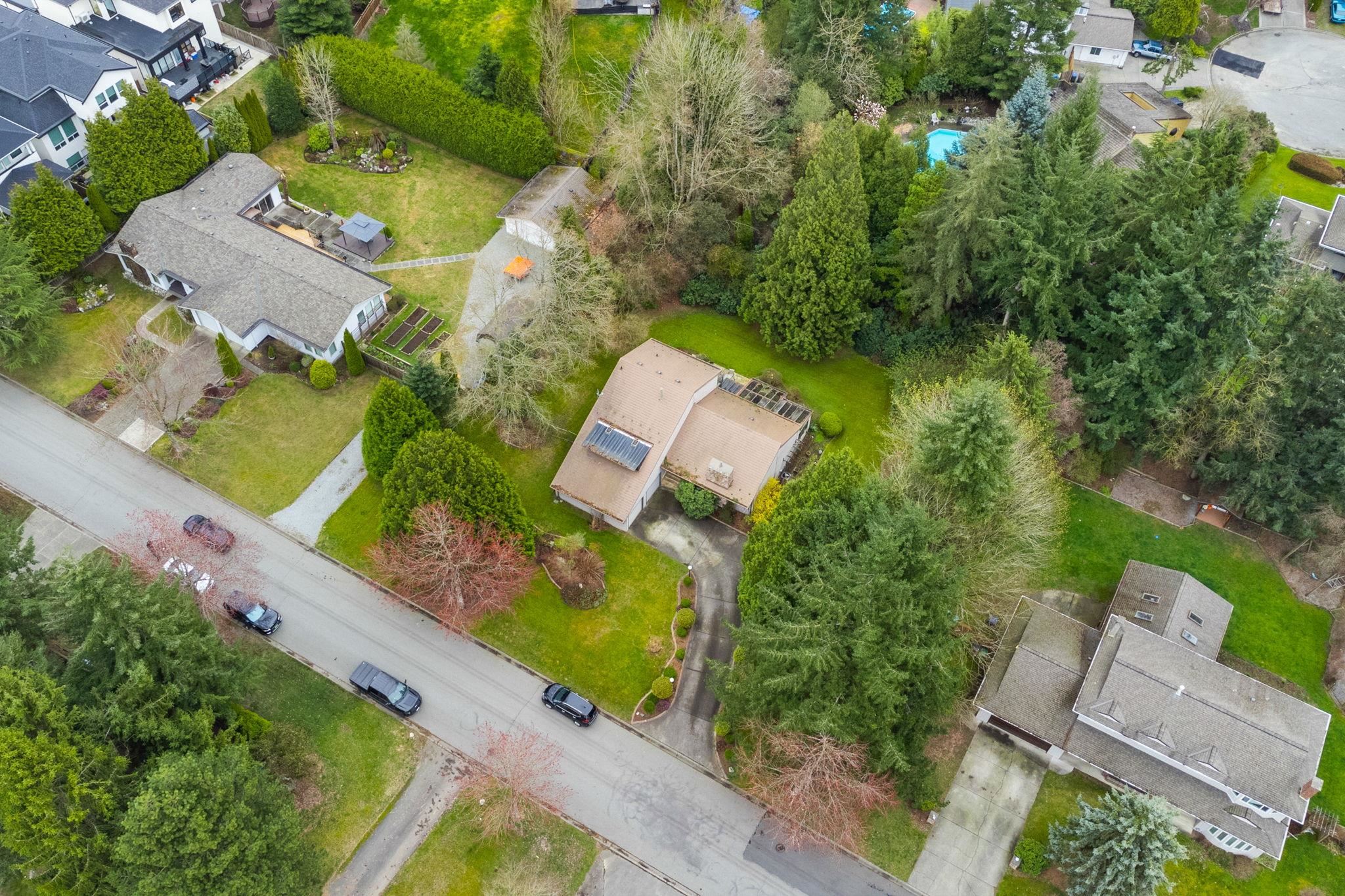 5744 146a Street, Surrey, Sullivan Station, V3S 5L3 3