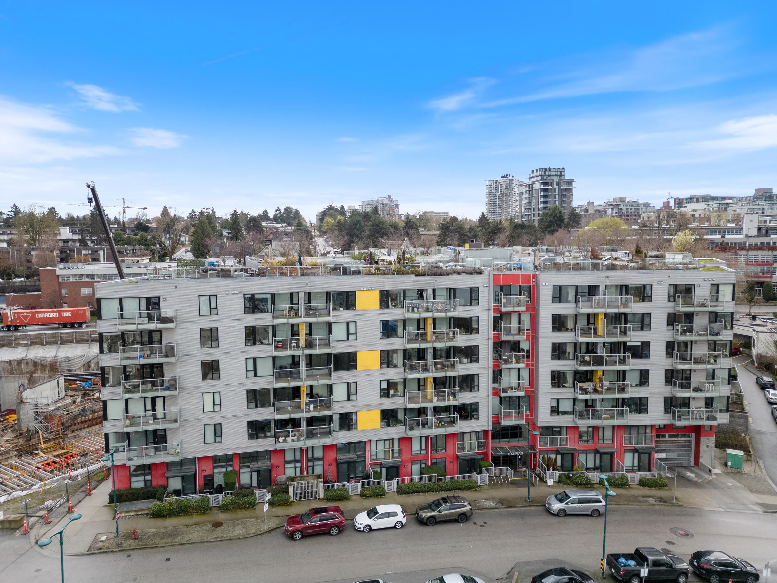 384 1ST, Vancouver, British Columbia V5T 0G5, 1 Bedroom Bedrooms, ,1 BathroomBathrooms,Residential Attached,For Sale,1ST,R2862738