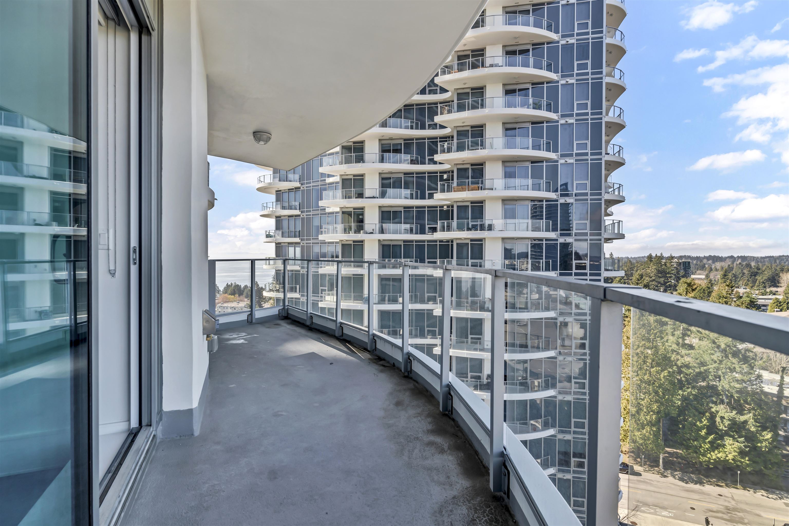 1101-1501 FOSTER STREET, White Rock, British Columbia, 2 Bedrooms Bedrooms, ,2 BathroomsBathrooms,Residential Attached,For Sale,R2862966
