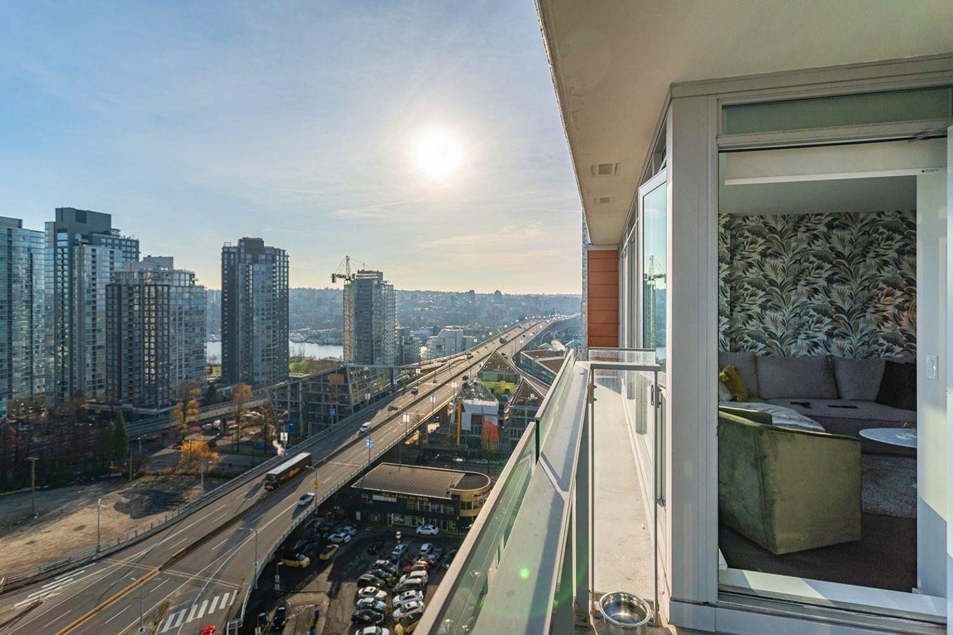 1806-1351 CONTINENTAL STREET, Vancouver, British Columbia, 1 Bedroom Bedrooms, ,1 BathroomBathrooms,Residential Attached,For Sale,R2863306