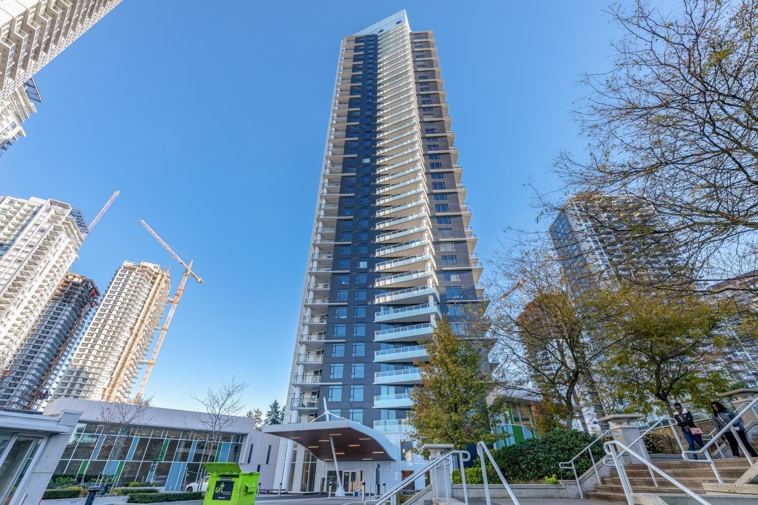 2609-9887 WHALLEY BOULEVARD, Surrey, British Columbia Apartment/Condo, 1 Bedroom, 1 Bathroom, Residential Attached,For Sale, MLS-R2863612