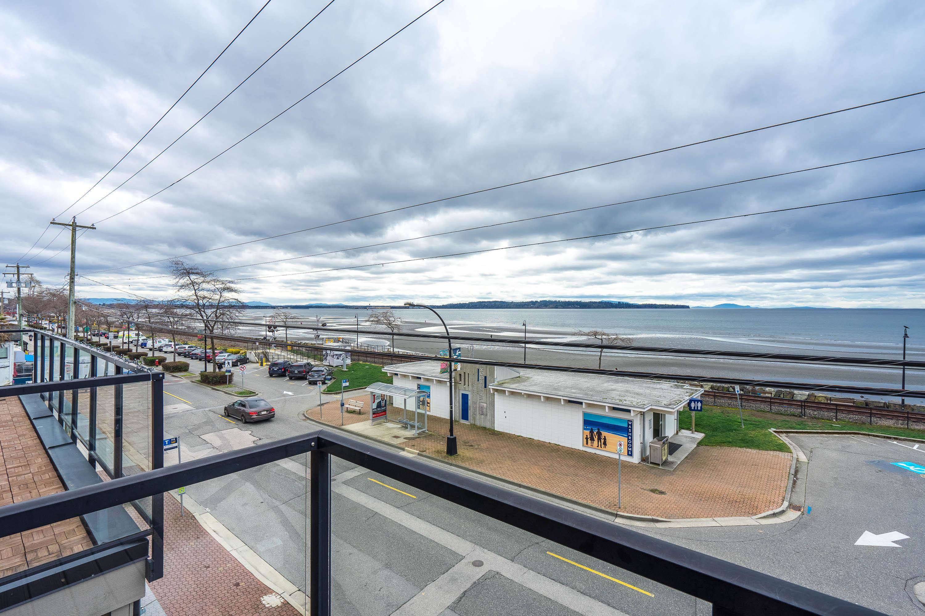 301-15449 MARINE DRIVE, White Rock, British Columbia, 2 Bedrooms Bedrooms, ,3 BathroomsBathrooms,Residential Attached,For Sale,R2863945