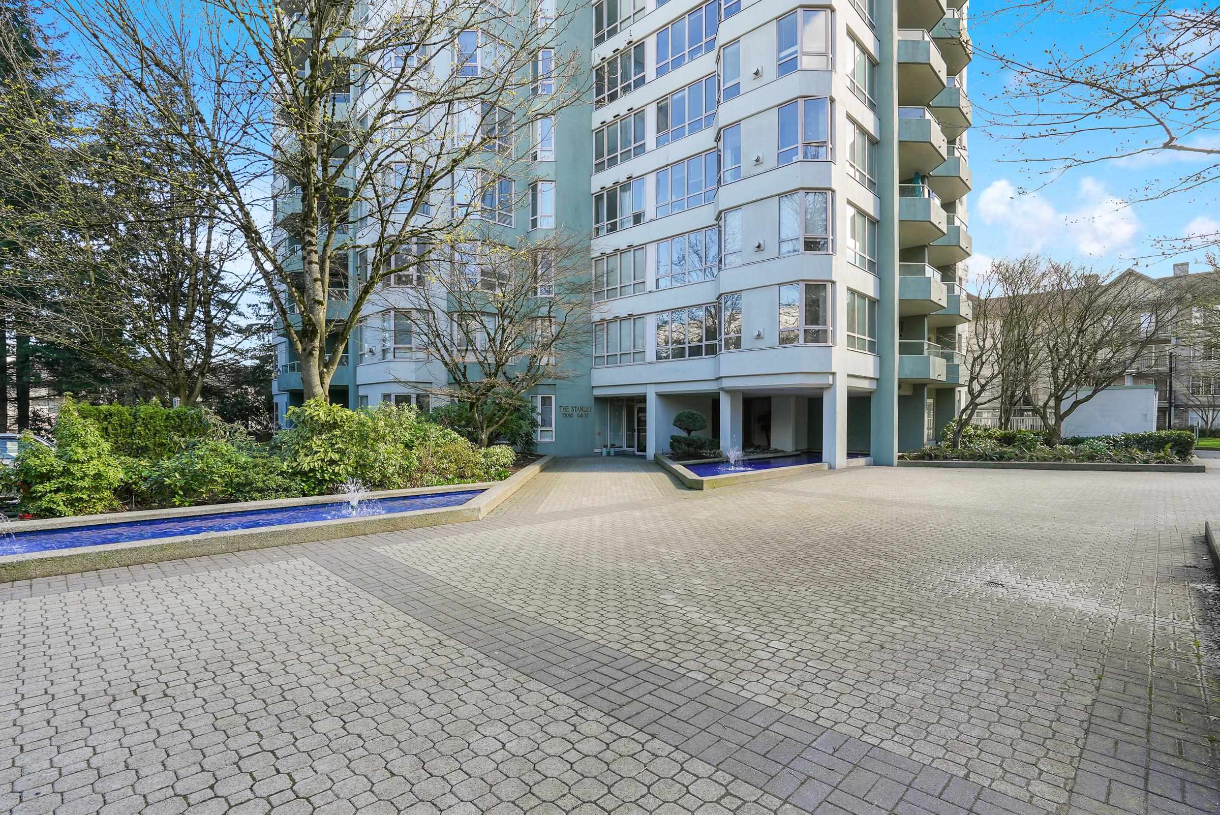 205-10082 148 STREET, Surrey, British Columbia Apartment/Condo, 1 Bedroom, 2 Bathrooms, Residential Attached,For Sale, MLS-R2864405