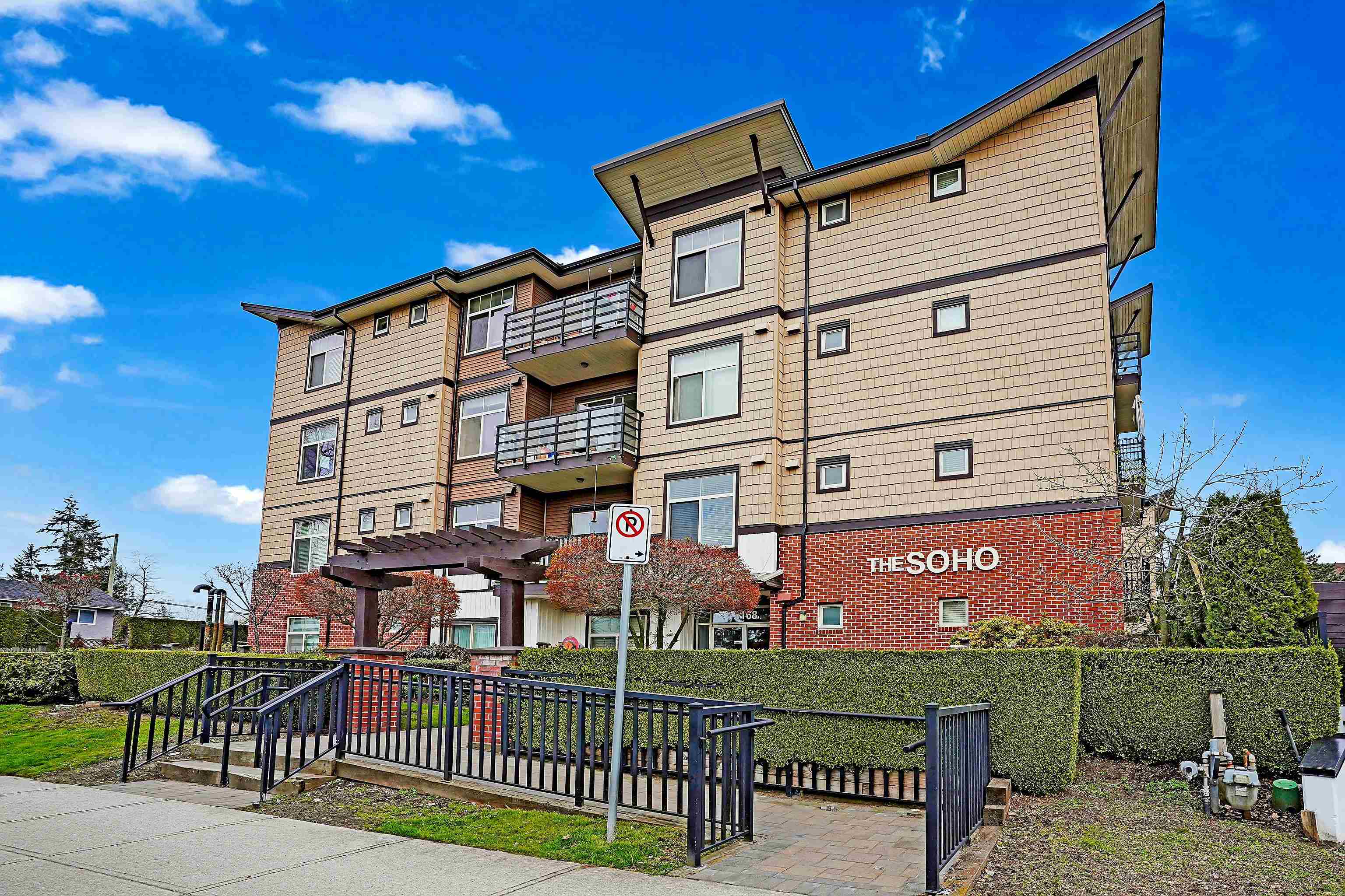 204-8168 120A STREET, Surrey, British Columbia Apartment/Condo, 1 Bedroom, 1 Bathroom, Residential Attached,For Sale, MLS-R2864495, Richmond Condo for Sale