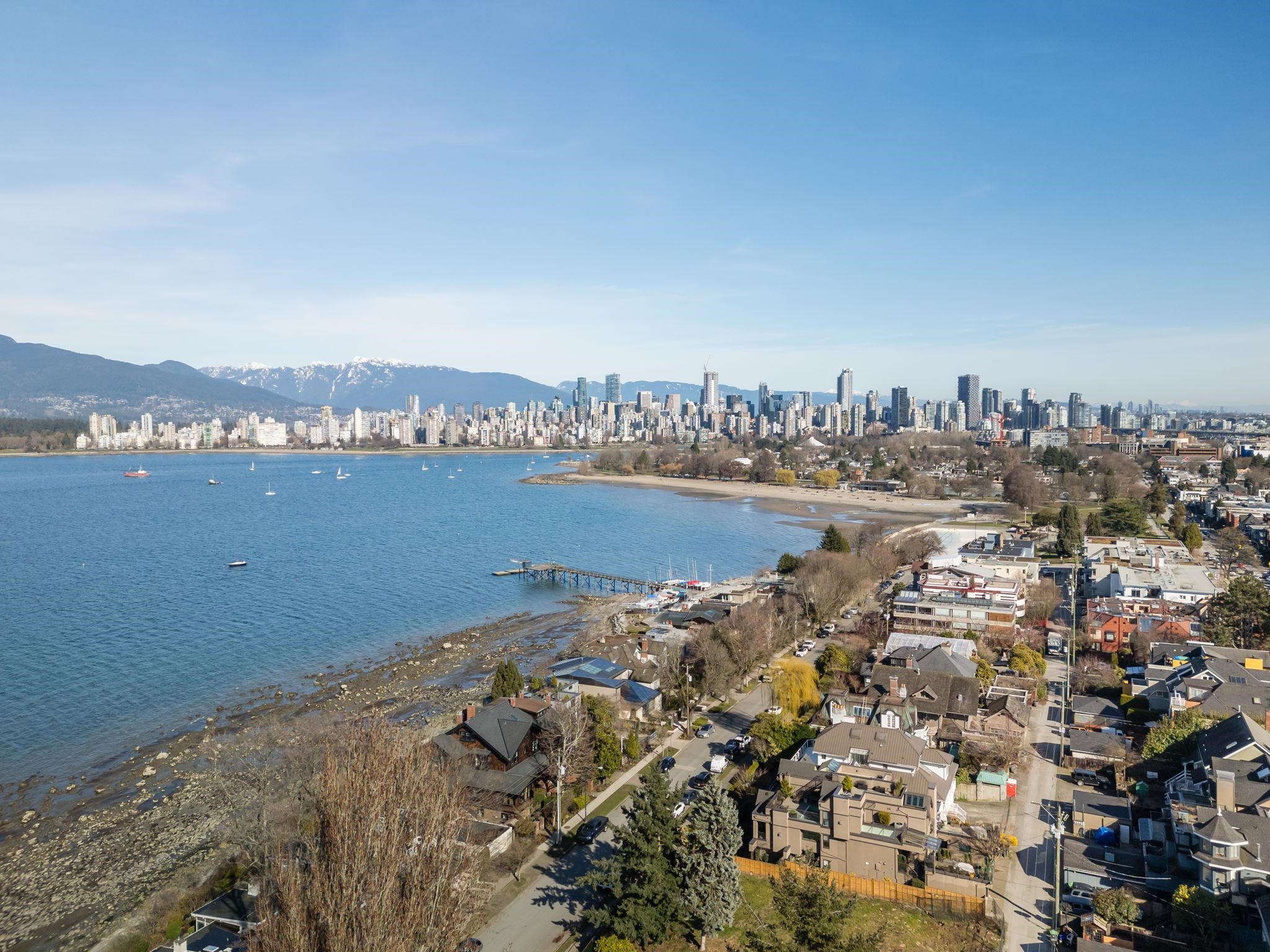 2616 POINT GREY, Vancouver, British Columbia V6K 1A5, 3 Bedrooms Bedrooms, ,3 BathroomsBathrooms,Residential Attached,For Sale,POINT GREY,R2864801