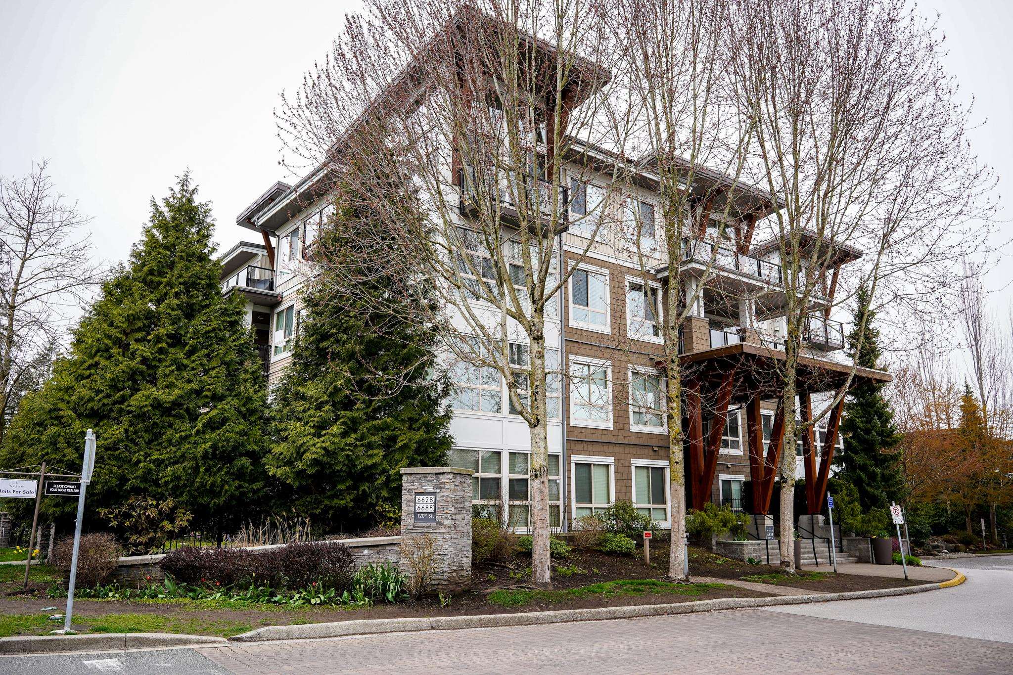 317-6688 120 STREET, Surrey, British Columbia, 2 Bedrooms Bedrooms, ,2 BathroomsBathrooms,Residential Attached,For Sale,R2864802