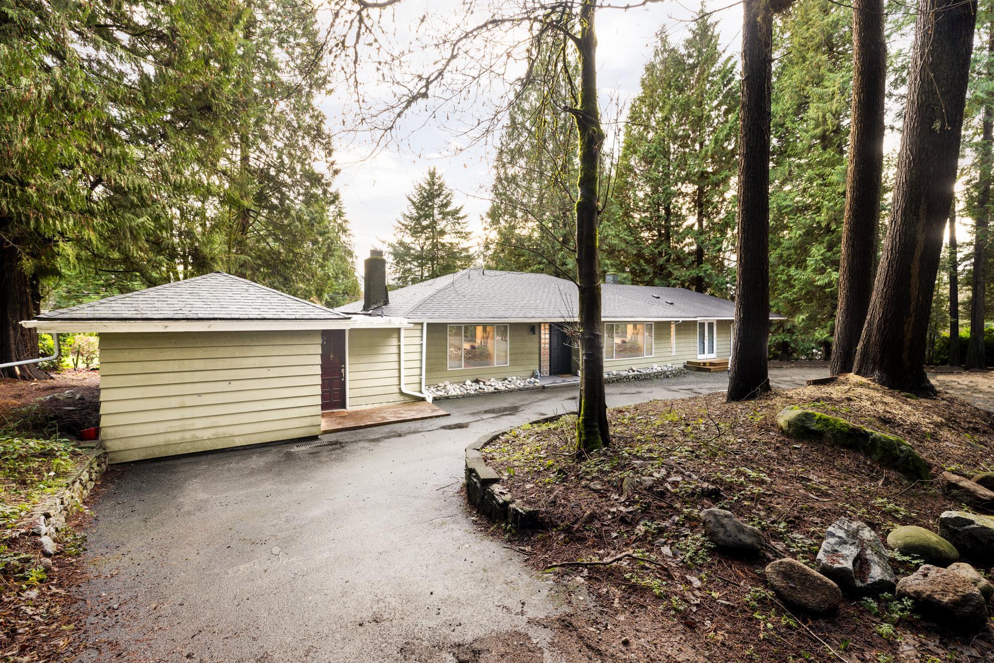 Listing image of 415 HADDEN DRIVE