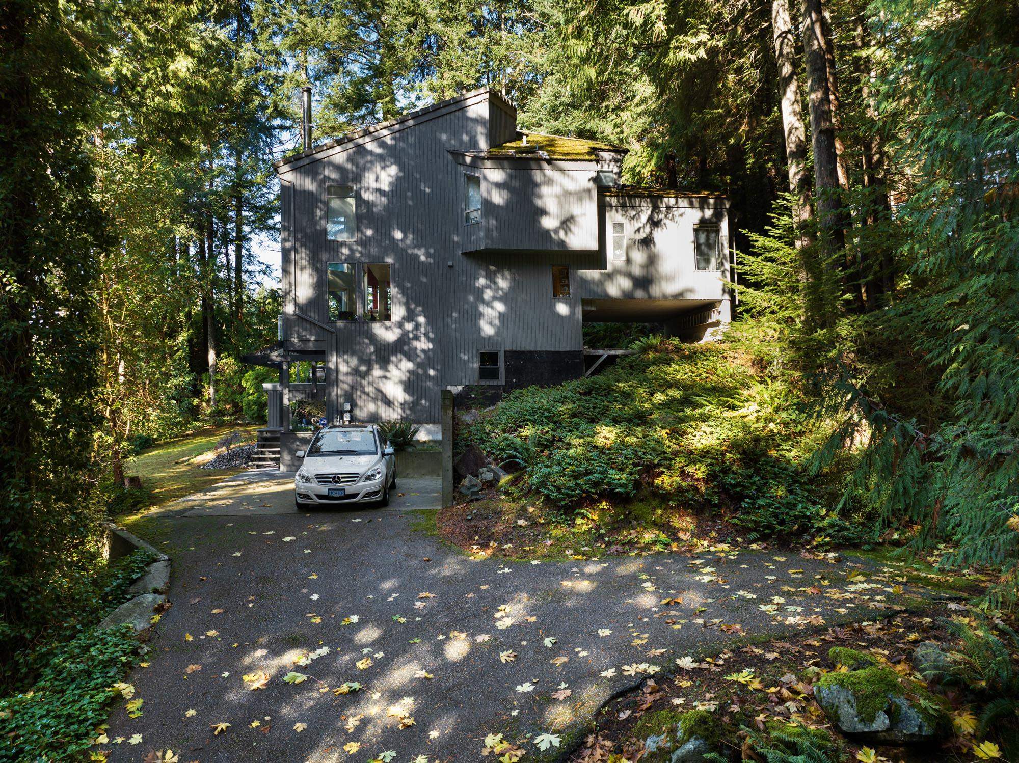 Listing image of 225 MOUNTAIN DRIVE