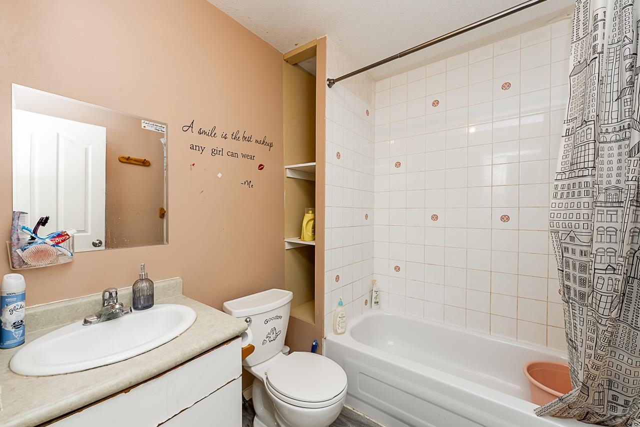 14481 67B AVENUE, Surrey, British Columbia, 6 Bedrooms Bedrooms, ,6 BathroomsBathrooms,Residential Detached,For Sale,R2866711