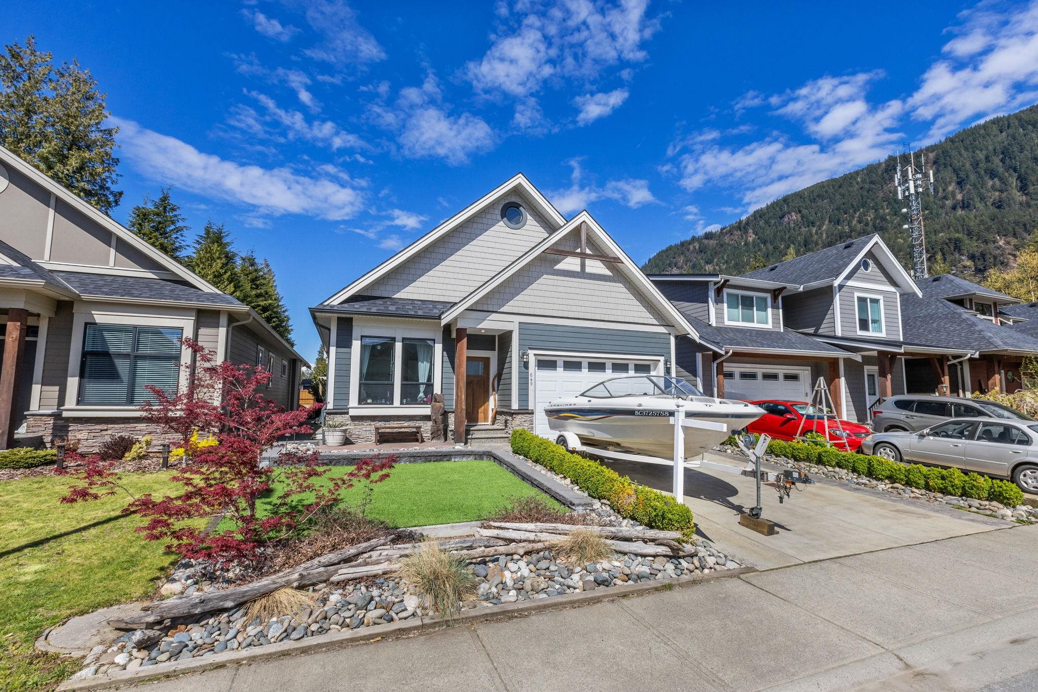 Harrison Hot Springs House/Single Family for sale:  3 bedroom 1,985 sq.ft. (Listed 2024-04-05)