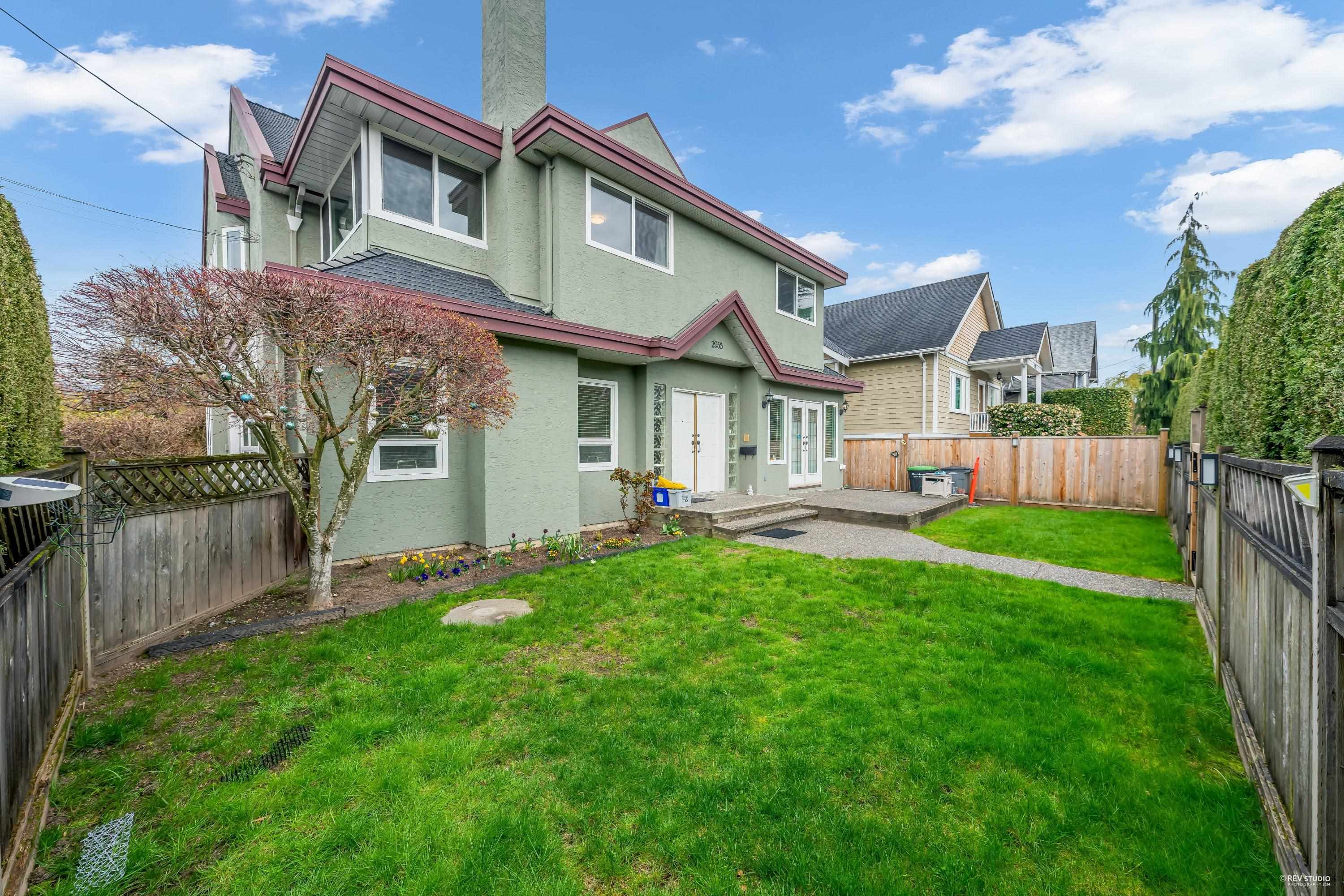2935 8TH, Vancouver, British Columbia V6K 2B8, 3 Bedrooms Bedrooms, ,2 BathroomsBathrooms,Residential Attached,For Sale,8TH,R2866835