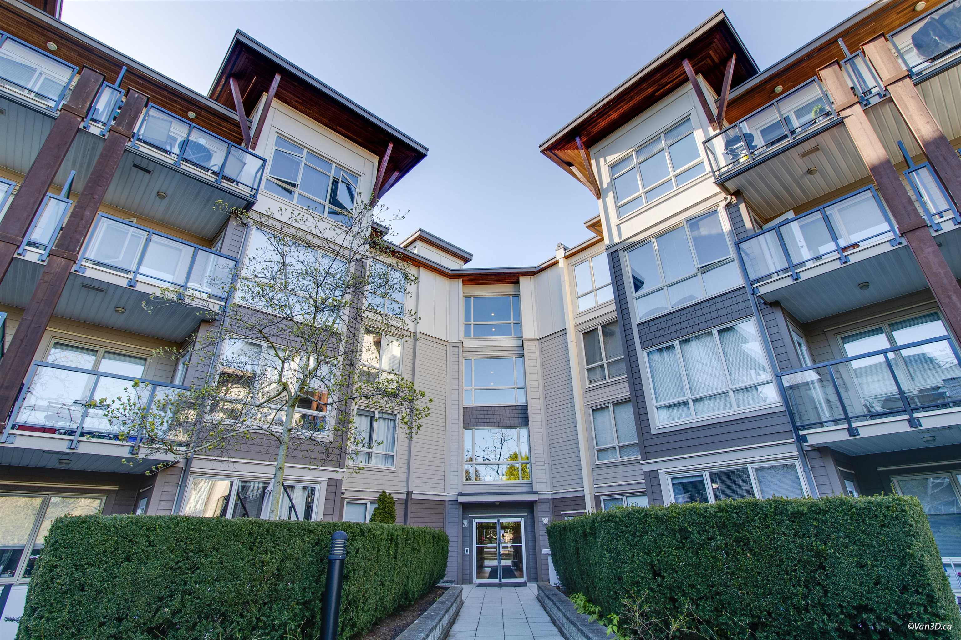 405-15918 26 AVENUE, Surrey, British Columbia, 1 Bedroom Bedrooms, ,1 BathroomBathrooms,Residential Attached,For Sale,R2867380