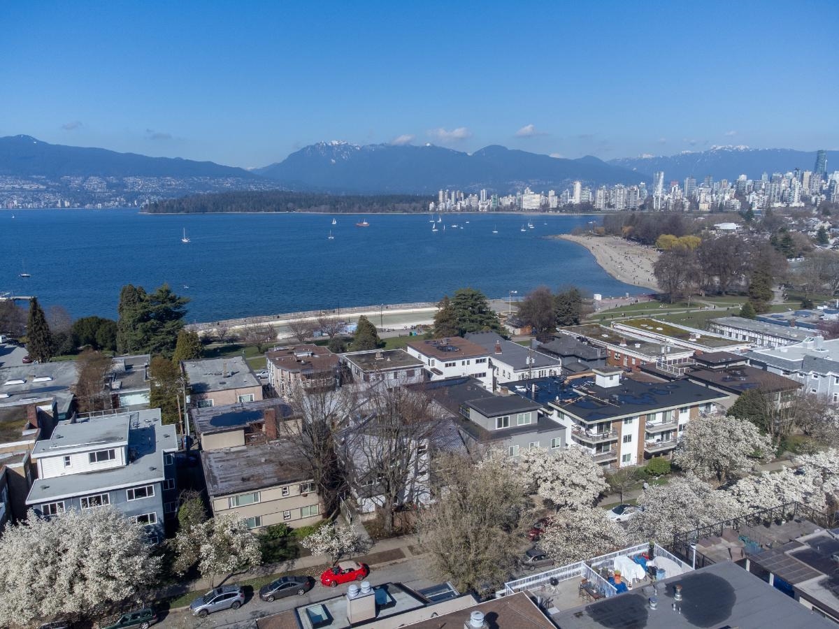 2345 YORK, Vancouver, British Columbia V6K 1C8, 3 Bedrooms Bedrooms, ,3 BathroomsBathrooms,Residential Attached,For Sale,YORK,R2867517