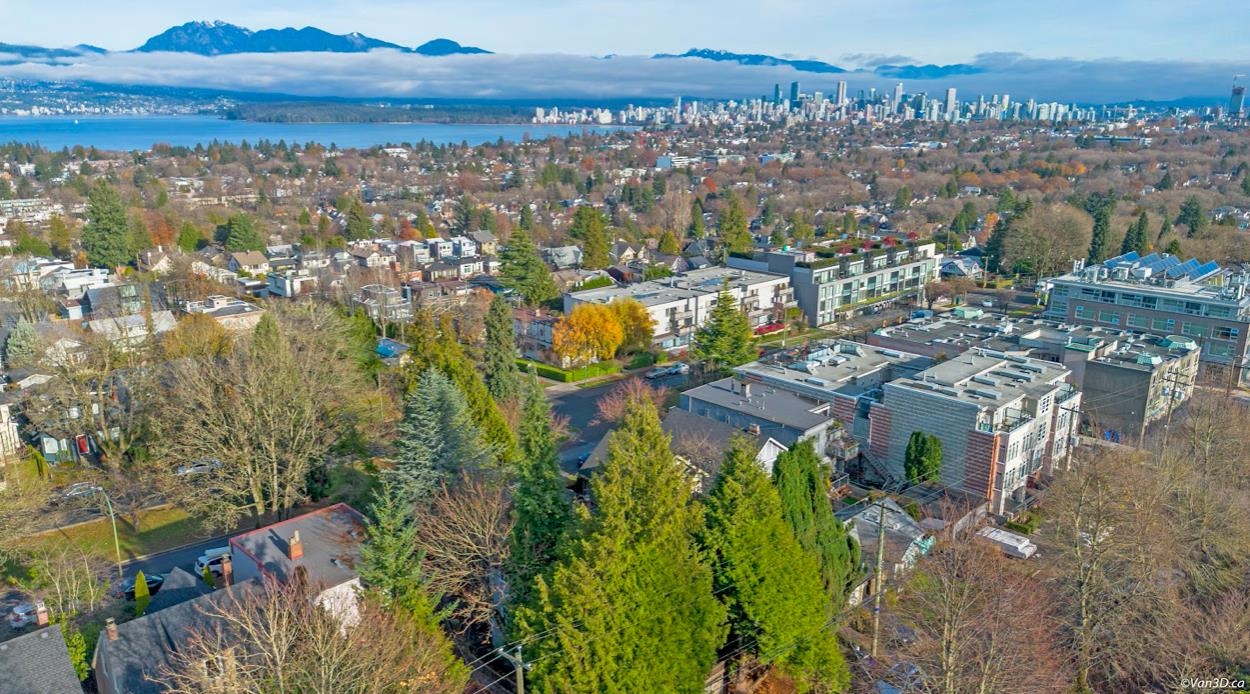 3694 W16TH AVENUE, Vancouver, British Columbia R2867954