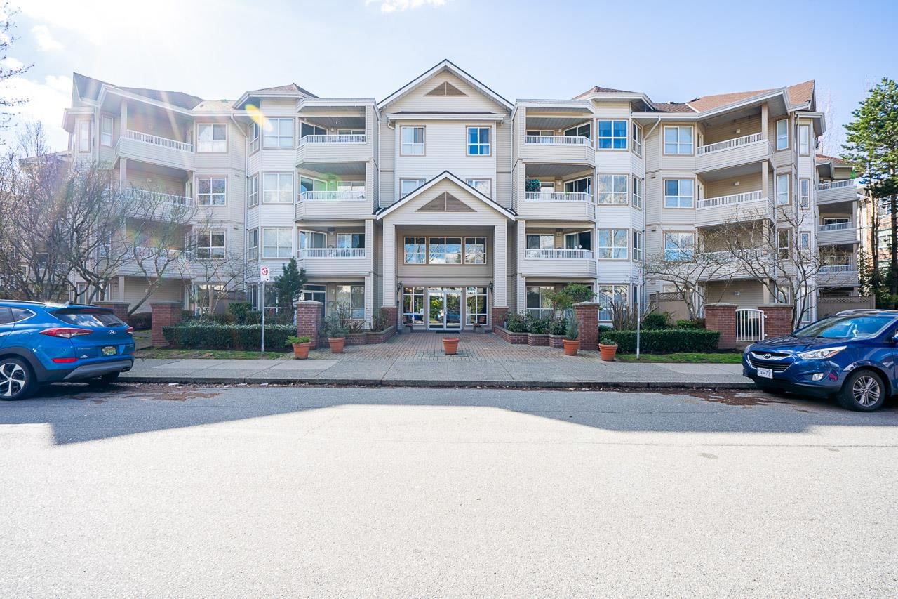 406-8139 121A STREET, Surrey, British Columbia, 2 Bedrooms Bedrooms, ,2 BathroomsBathrooms,Residential Attached,For Sale,R2868260