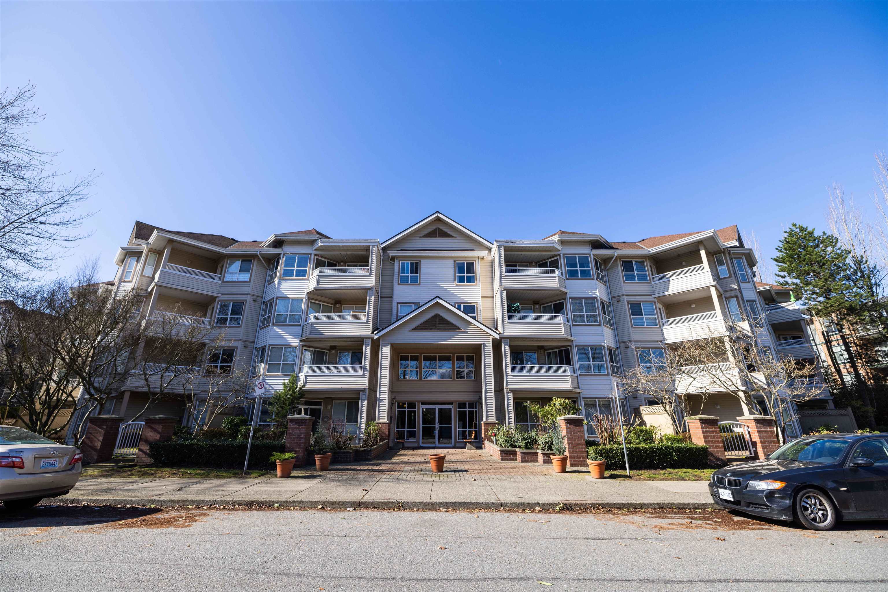 312-8139 121A STREET, Surrey, British Columbia, 2 Bedrooms Bedrooms, ,2 BathroomsBathrooms,Residential Attached,For Sale,R2868285