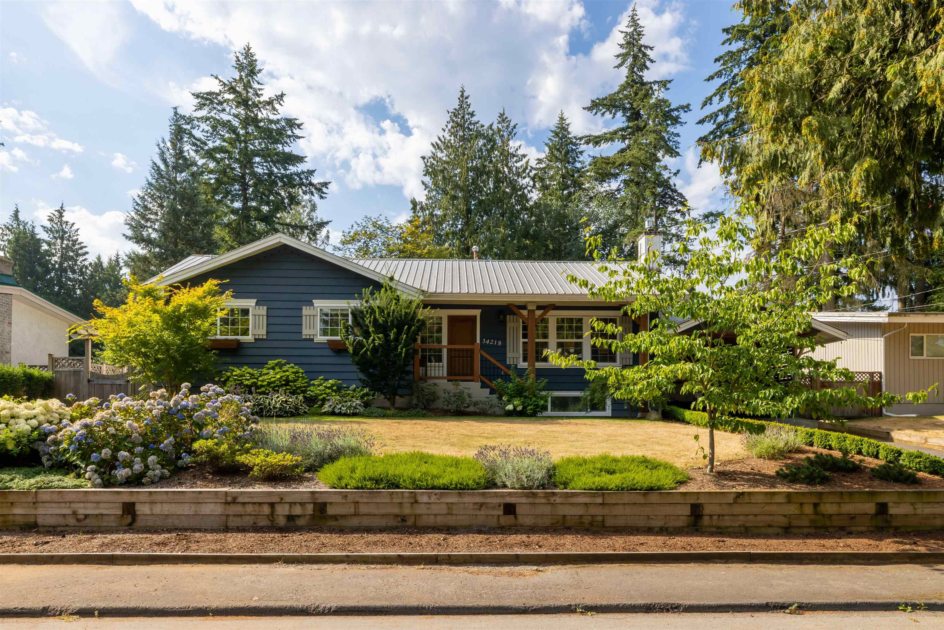 Central Abbotsford House/Single Family for sale:  4 bedroom 2,538 sq.ft. (Listed 2024-04-10)