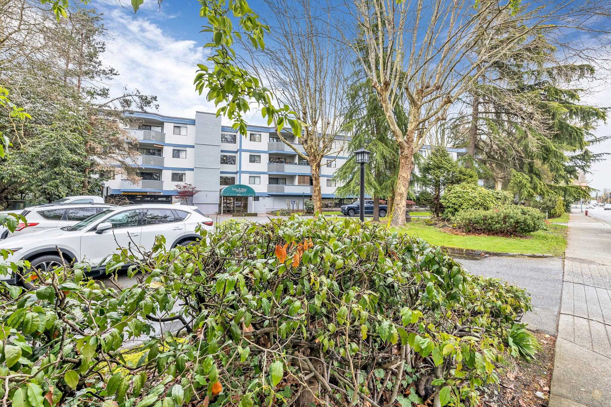 203-8651 WESTMINSTER HIGHWAY, Richmond, British Columbia, 2 Bedrooms Bedrooms, ,1 BathroomBathrooms,Residential Attached,For Sale,R2868535