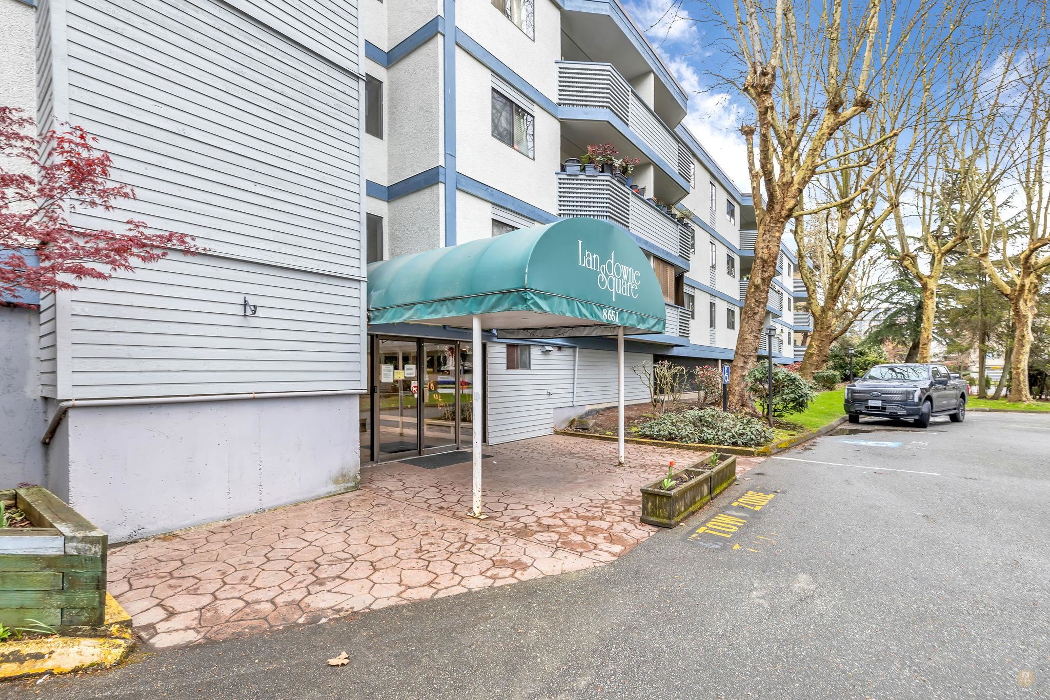 203-8651 WESTMINSTER HIGHWAY, Richmond, British Columbia, 2 Bedrooms Bedrooms, ,1 BathroomBathrooms,Residential Attached,For Sale,R2868535