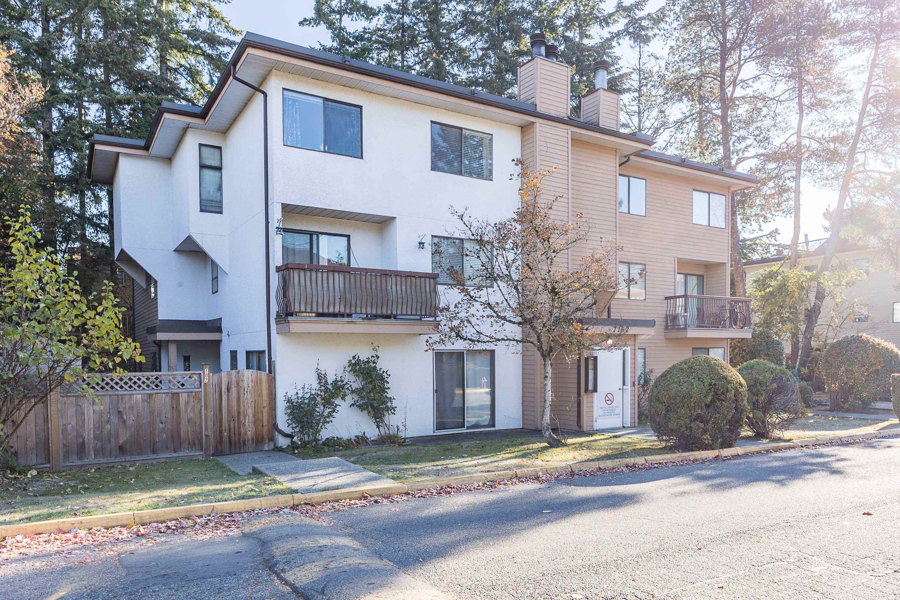 203-7182 133A STREET, Surrey, British Columbia Townhouse, 3 Bedrooms, 2 Bathrooms, Residential Attached,For Sale, MLS-R2868552