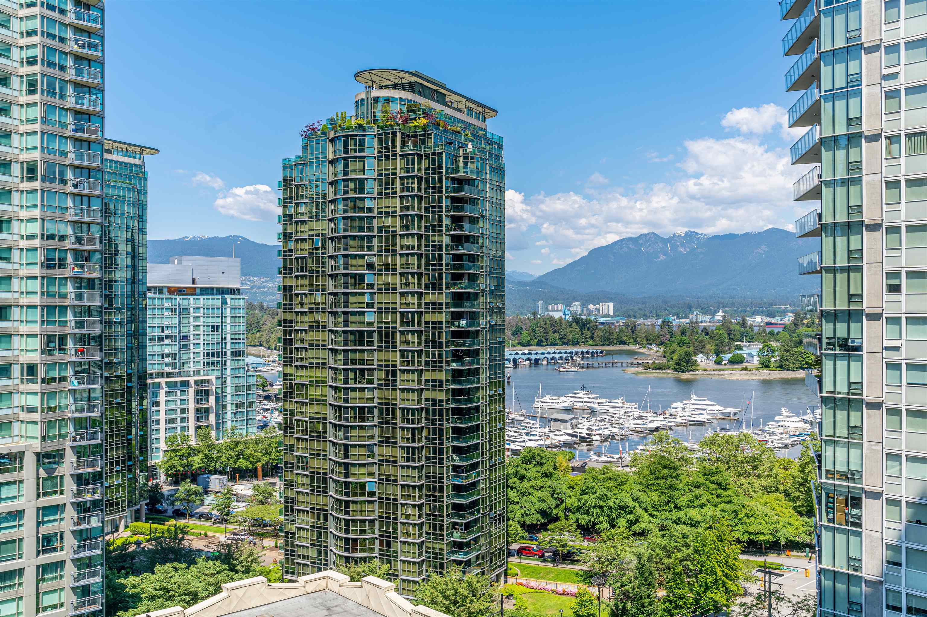 1238 MELVILLE, Vancouver, British Columbia V6E 4N2, 2 Bedrooms Bedrooms, ,2 BathroomsBathrooms,Residential Attached,For Sale,MELVILLE,R2868584