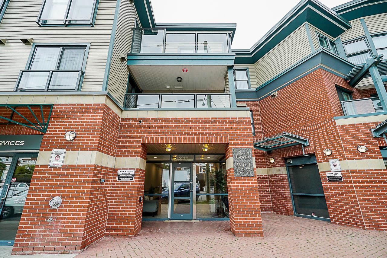 216-15210 PACIFIC AVENUE, White Rock, British Columbia, 2 Bedrooms Bedrooms, ,2 BathroomsBathrooms,Residential Attached,For Sale,R2868720