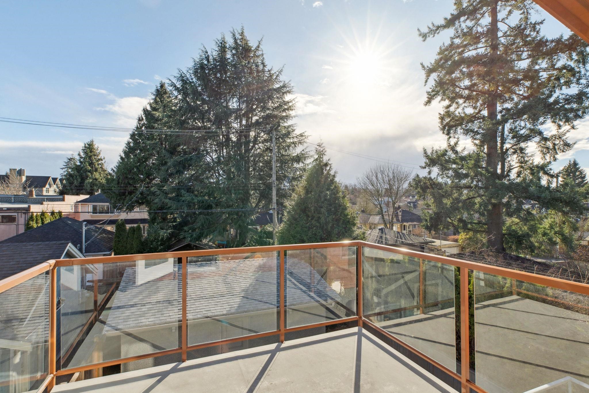 Listing image of 2928 W 32ND AVENUE