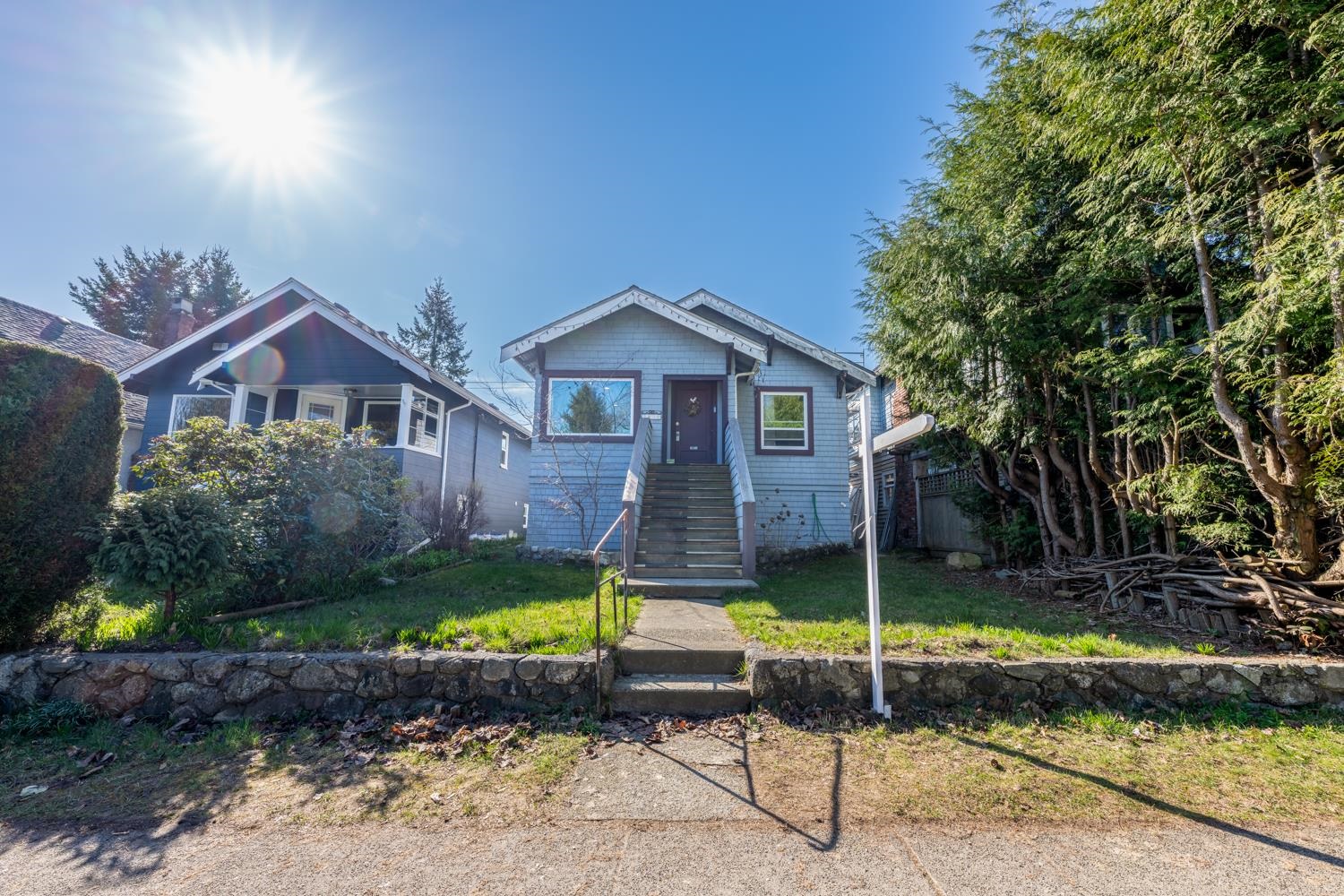 3830 W16TH AVENUE, Vancouver, British Columbia, 3 Bedrooms Bedrooms, ,2 BathroomsBathrooms,Residential Detached,For Sale,R2868766