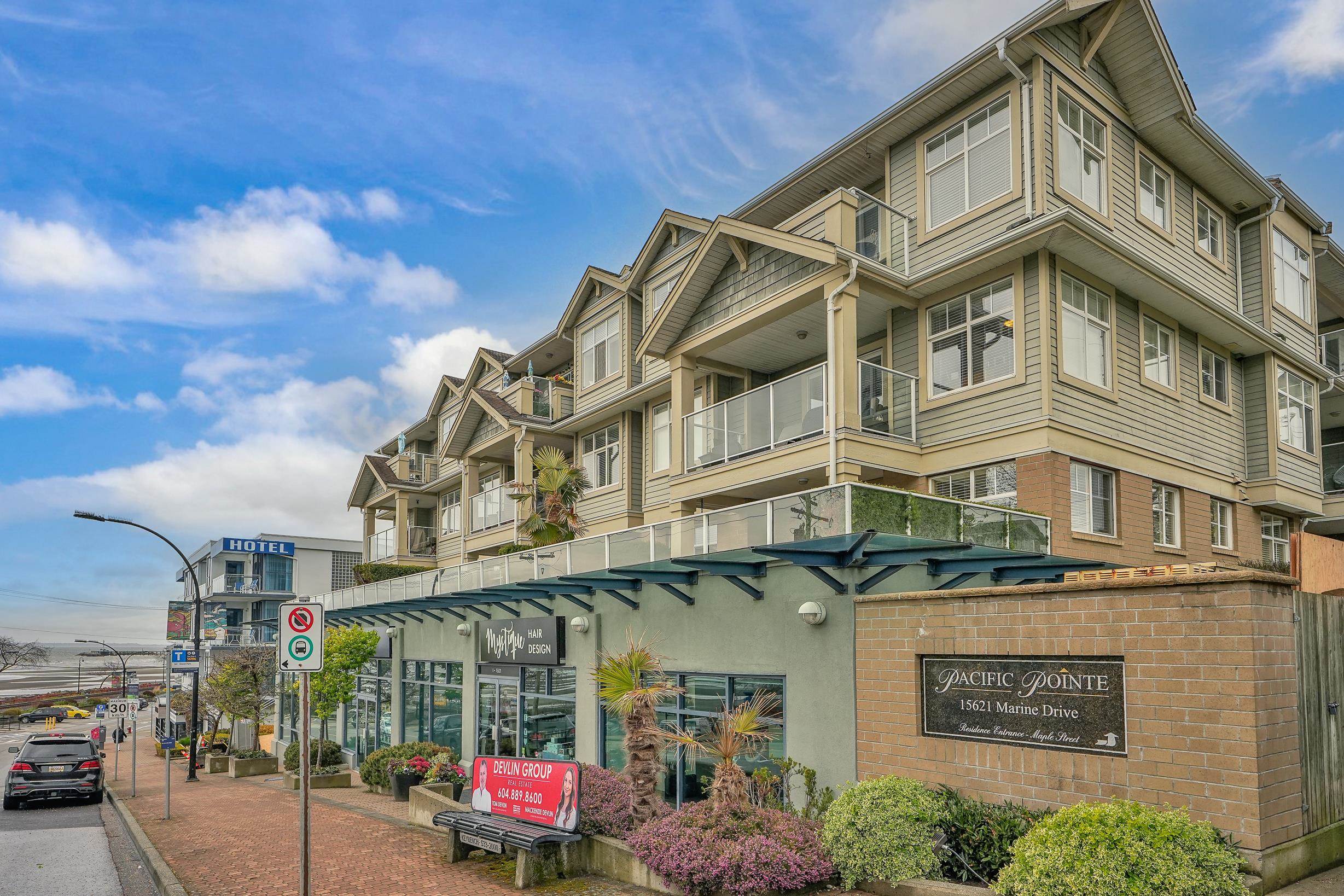 216-15621 MARINE DRIVE, White Rock, British Columbia, 1 Bedroom Bedrooms, ,1 BathroomBathrooms,Residential Attached,For Sale,R2869324