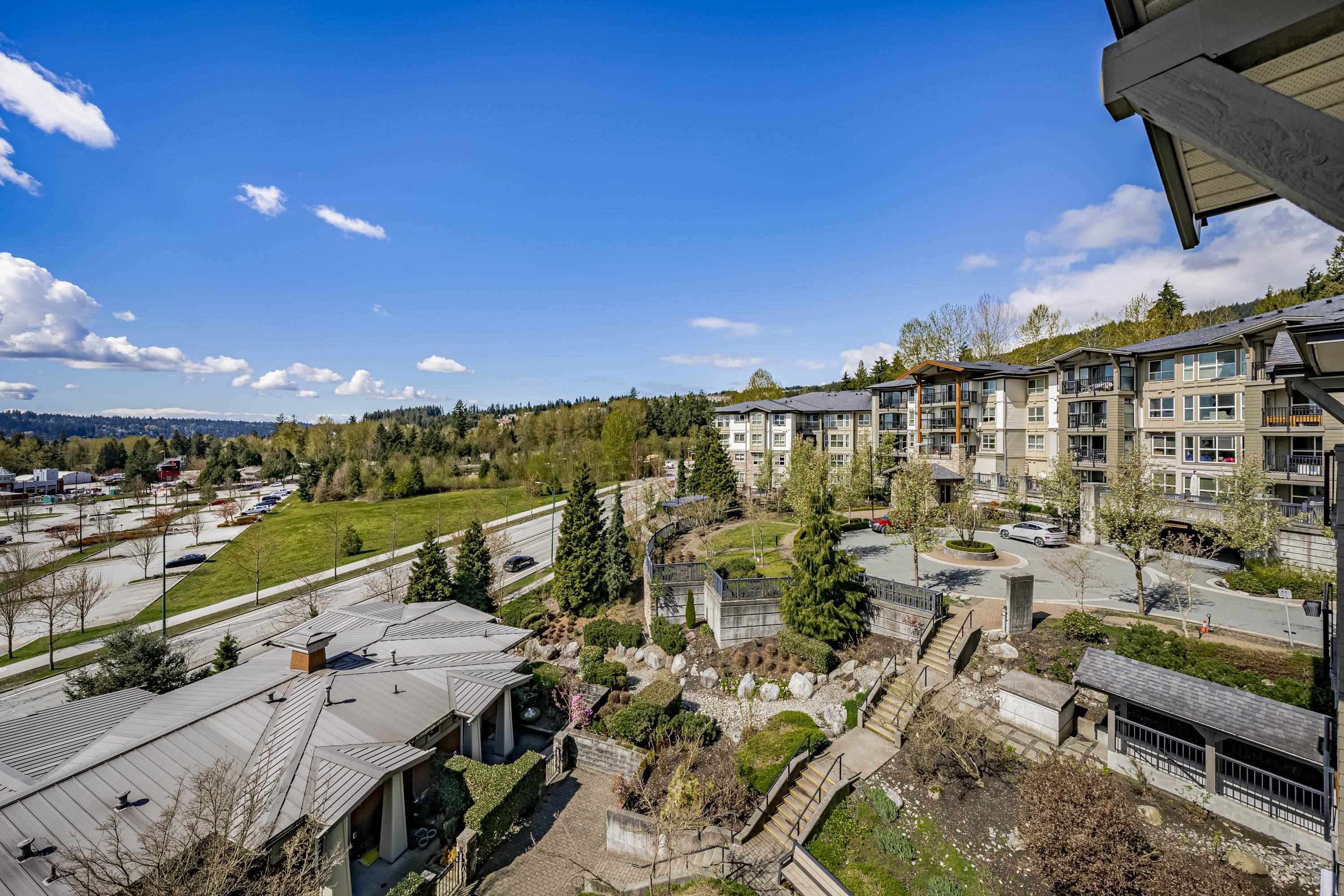 405-3082 DAYANEE SPRINGS BOULEVARD, Coquitlam, British Columbia, 2 Bedrooms Bedrooms, ,2 BathroomsBathrooms,Residential Attached,For Sale,R2869359
