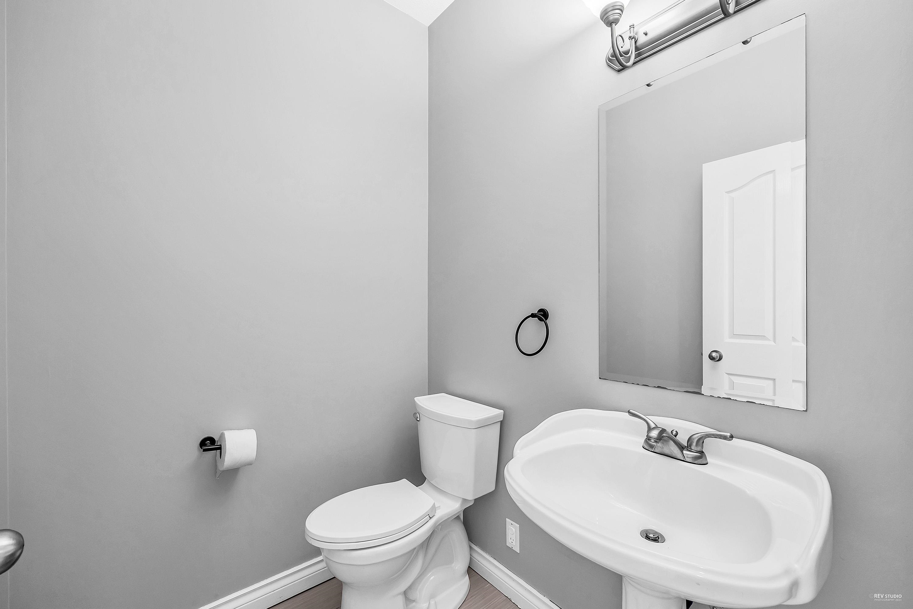 16975 105 AVENUE, Surrey, British Columbia, 7 Bedrooms Bedrooms, ,4 BathroomsBathrooms,Residential Detached,For Sale,R2869590