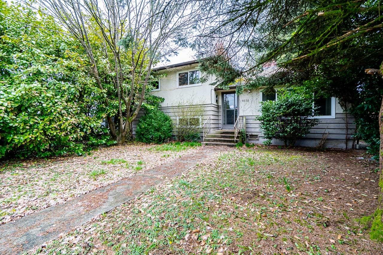 8232 14TH AVENUE, Burnaby, British Columbia, 3 Bedrooms Bedrooms, ,2 BathroomsBathrooms,Residential Detached,For Sale,R2869617