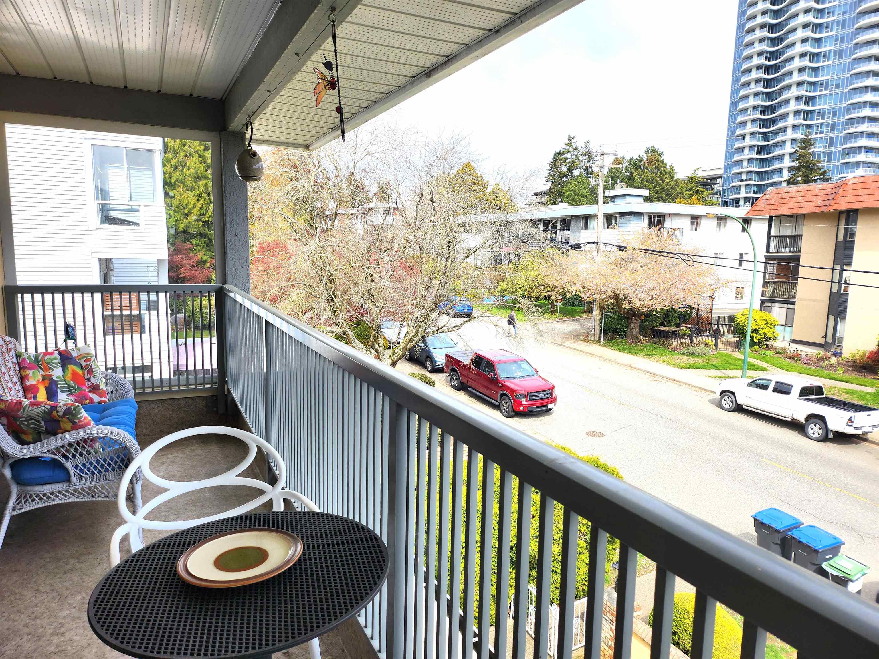 307-1459 BLACKWOOD STREET, White Rock, British Columbia Apartment/Condo, 2 Bedrooms, 2 Bathrooms, Residential Attached,For Sale, MLS-R2869776, Richmond Condo for Sale