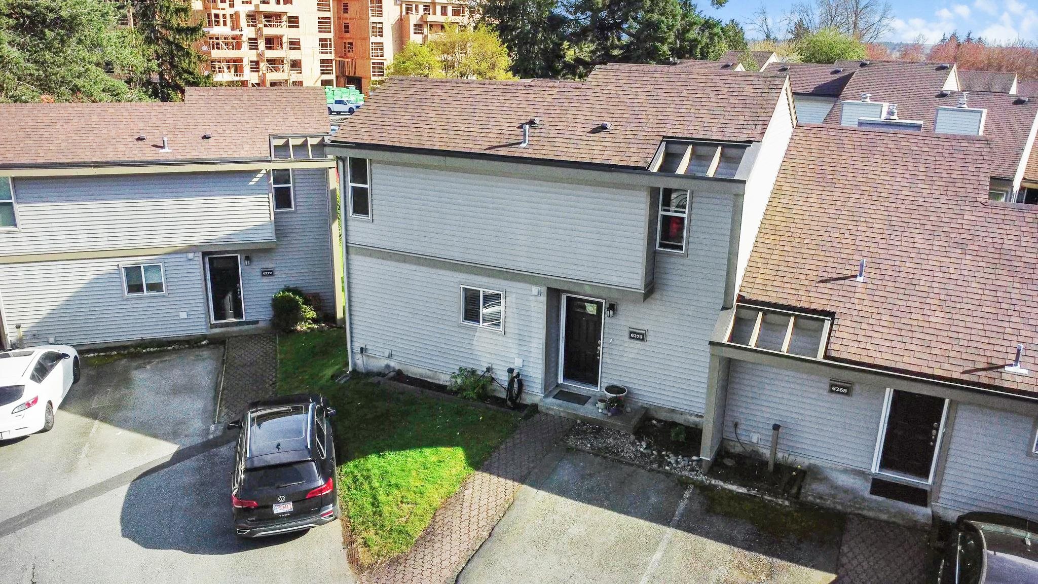 6270 GREENSIDE, Surrey, British Columbia V3S 5M8, 2 Bedrooms Bedrooms, ,1 BathroomBathrooms,Residential Attached,For Sale,GREENSIDE,R2869951