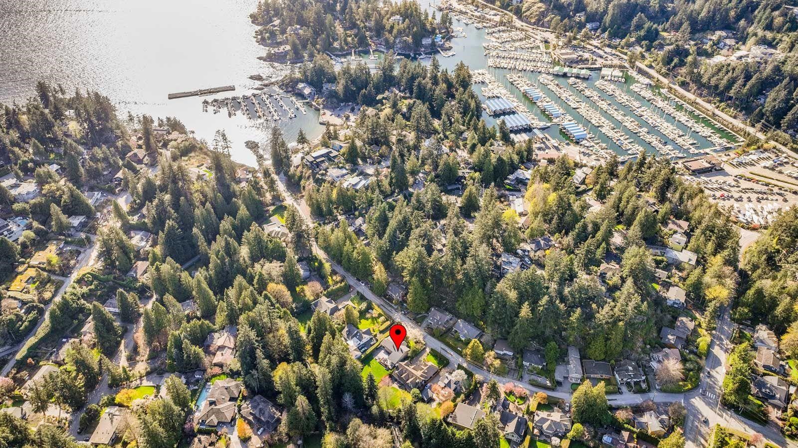 Listing image of 5656 EAGLE HARBOUR ROAD