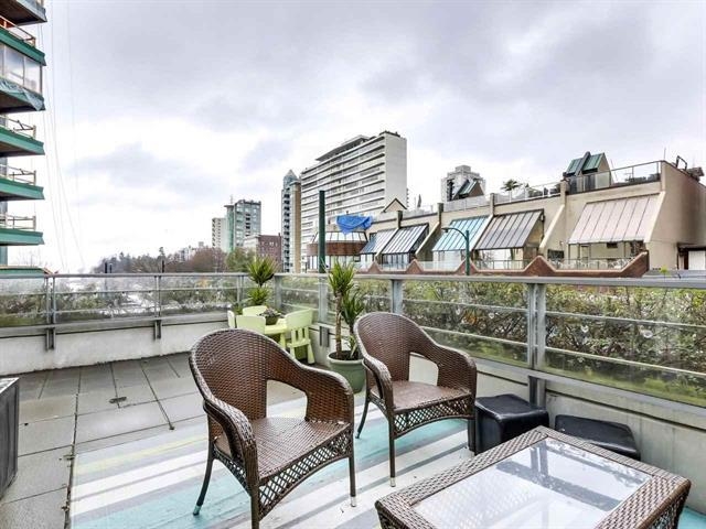 301-1762 DAVIE STREET, Vancouver, British Columbia, 2 Bedrooms Bedrooms, ,2 BathroomsBathrooms,Residential Attached,For Sale,R2870234