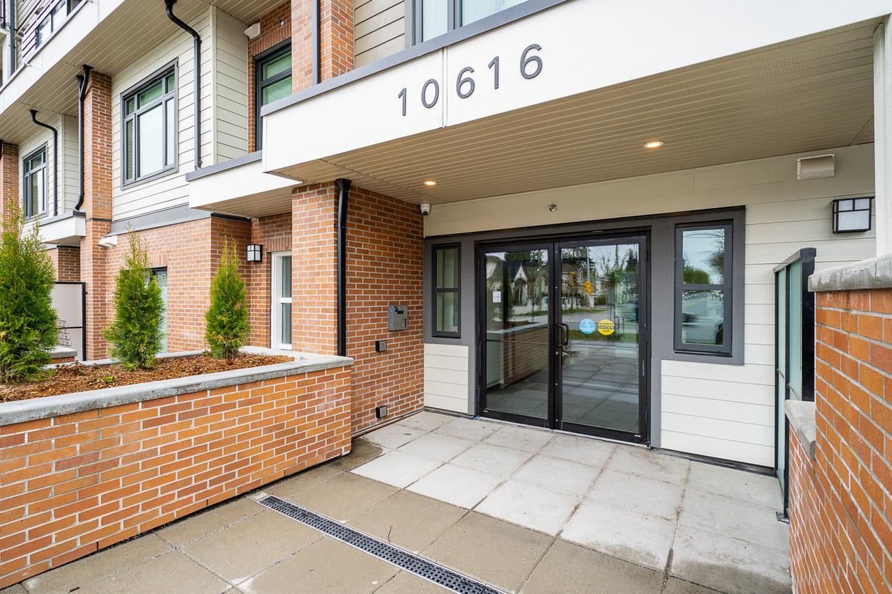 512-10616 132 STREET, Surrey, British Columbia, ,1 BathroomBathrooms,Residential Attached,For Sale,R2870242