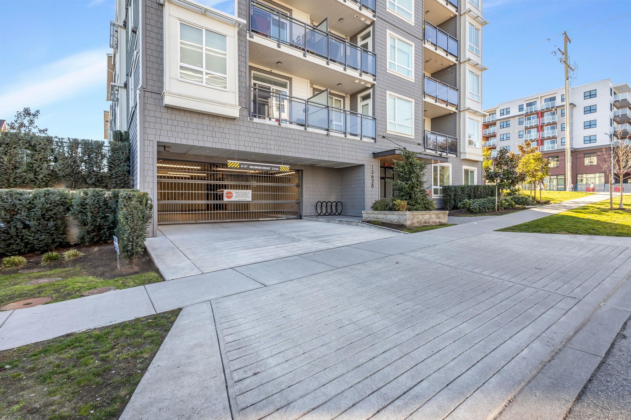 113-13628 81A AVENUE, Surrey, British Columbia, 2 Bedrooms Bedrooms, ,2 BathroomsBathrooms,Residential Attached,For Sale,R2870310