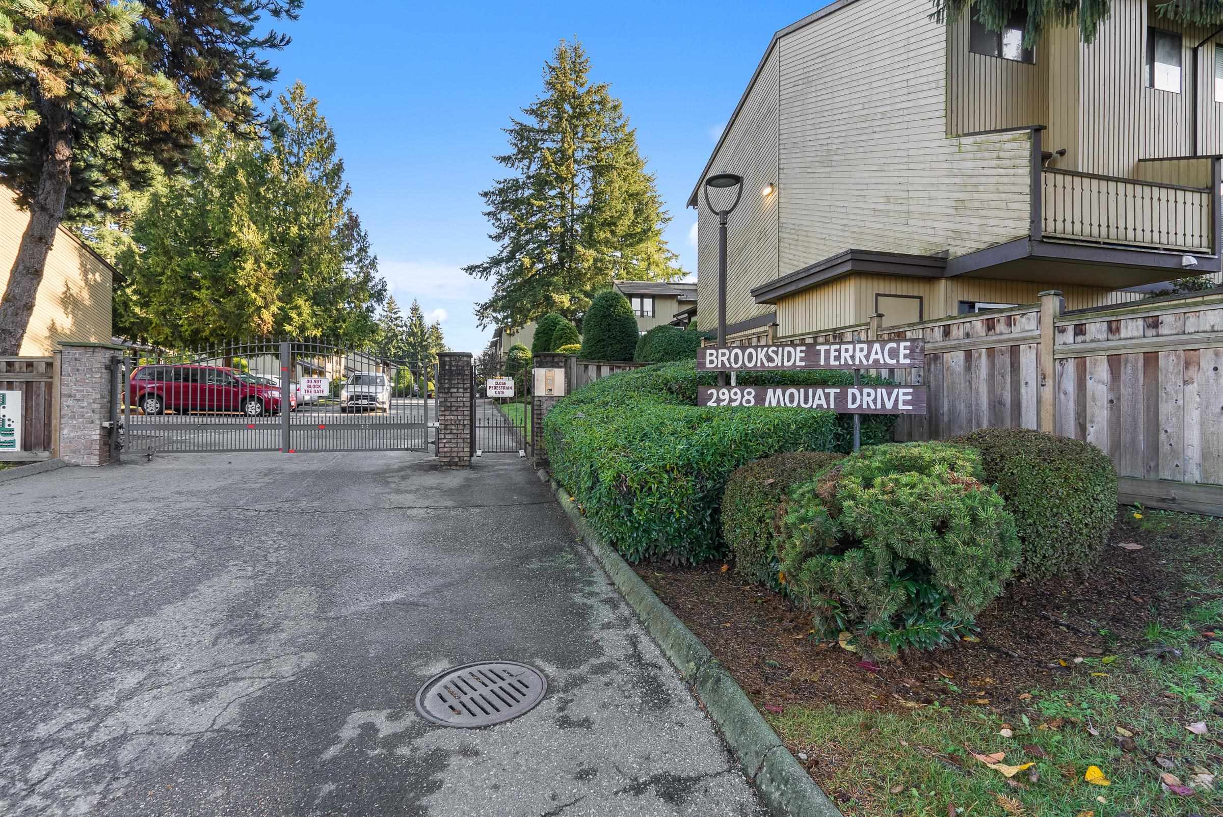 2998 MOUAT, Abbotsford, British Columbia V2T 4E6, 3 Bedrooms Bedrooms, ,1 BathroomBathrooms,Residential Attached,For Sale,MOUAT,R2870507