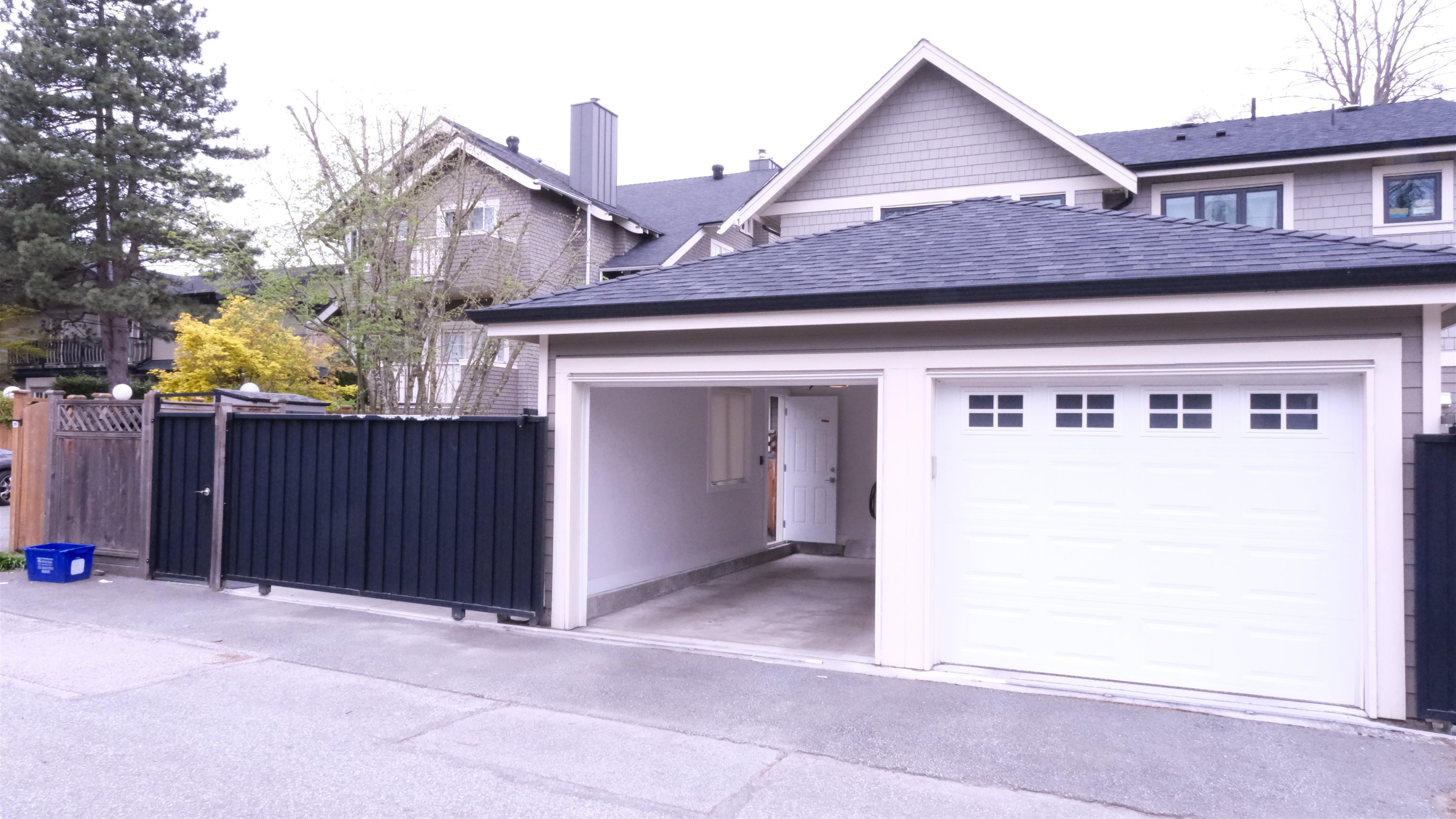 1066 W16TH AVENUE, Vancouver, British Columbia, 3 Bedrooms Bedrooms, ,4 BathroomsBathrooms,Residential Attached,For Sale,R2870528
