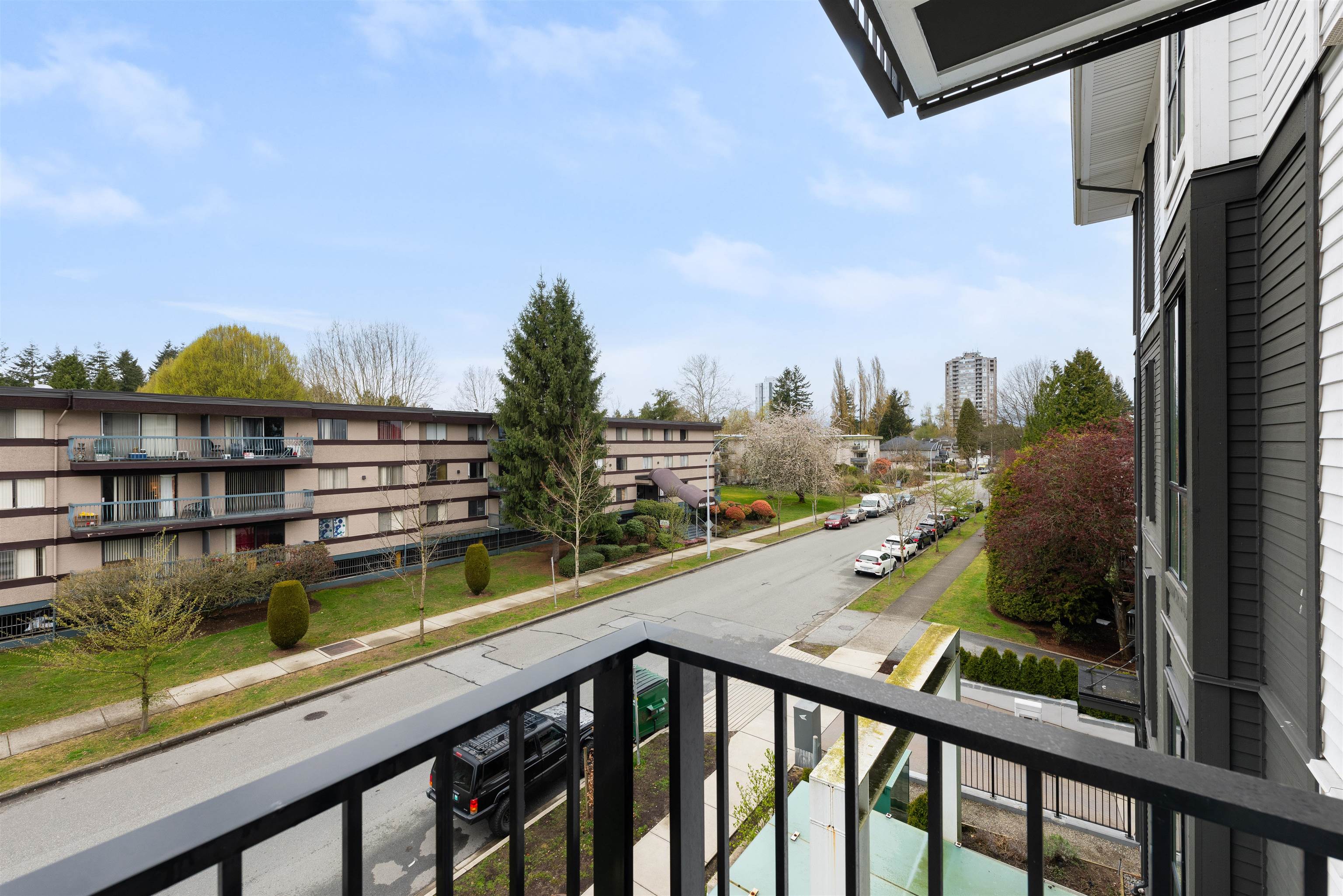310-10168 149 STREET, Surrey, British Columbia, 2 Bedrooms Bedrooms, ,2 BathroomsBathrooms,Residential Attached,For Sale,R2870695