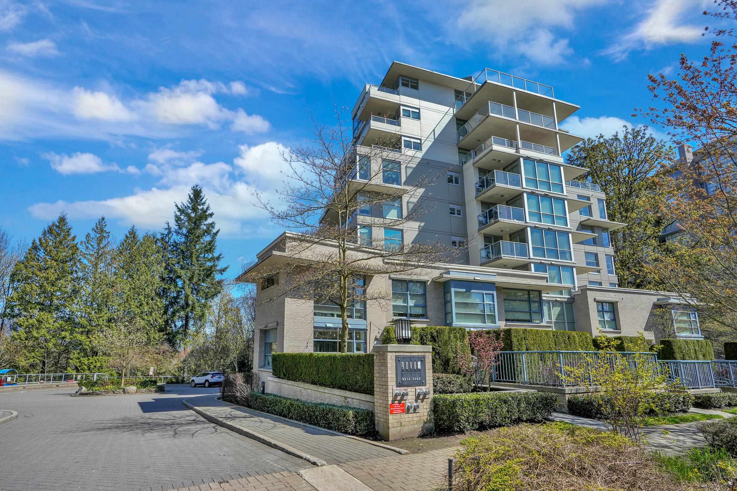9262 UNIVERSITY, Burnaby, British Columbia V5A 0A4, 2 Bedrooms Bedrooms, ,1 BathroomBathrooms,Residential Attached,For Sale,UNIVERSITY,R2871195