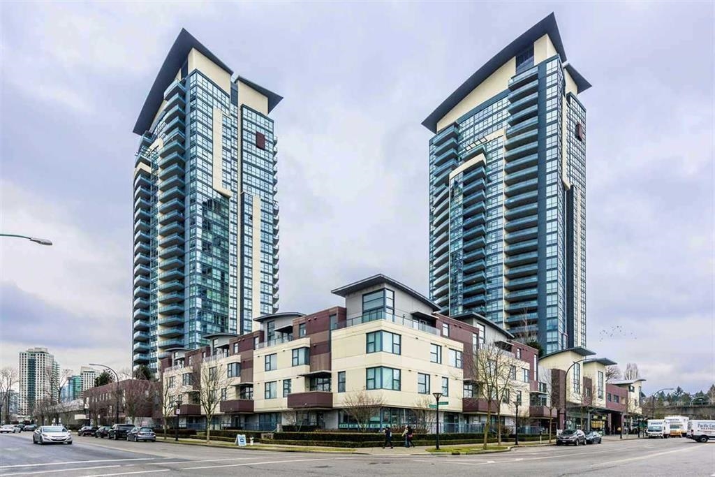 2225 HOLDOM, Burnaby, British Columbia V5B 0A1, 2 Bedrooms Bedrooms, ,2 BathroomsBathrooms,Residential Attached,For Sale,HOLDOM,R2871256