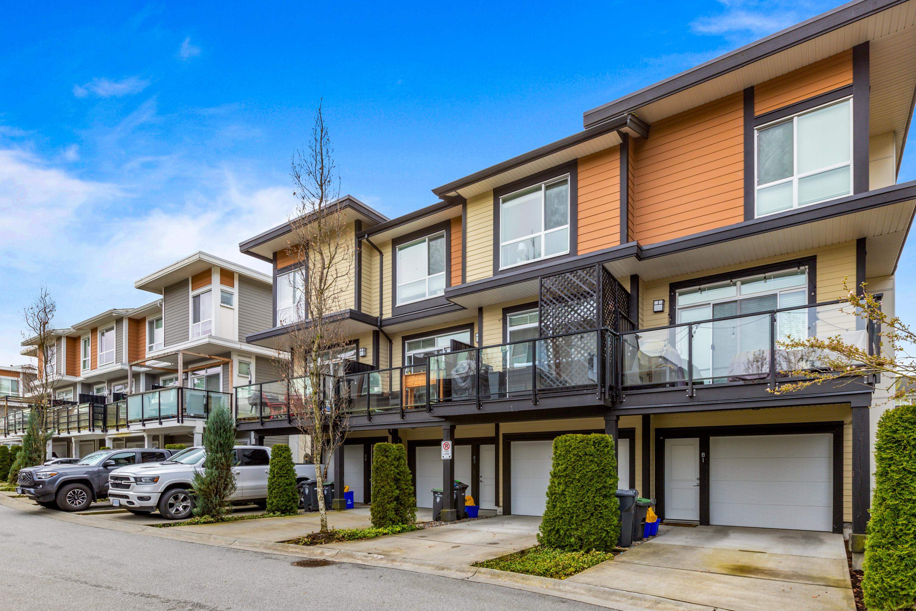 20857 77A, Langley, British Columbia V2Y 0W7, 2 Bedrooms Bedrooms, ,2 BathroomsBathrooms,Residential Attached,For Sale,77A,R2871305