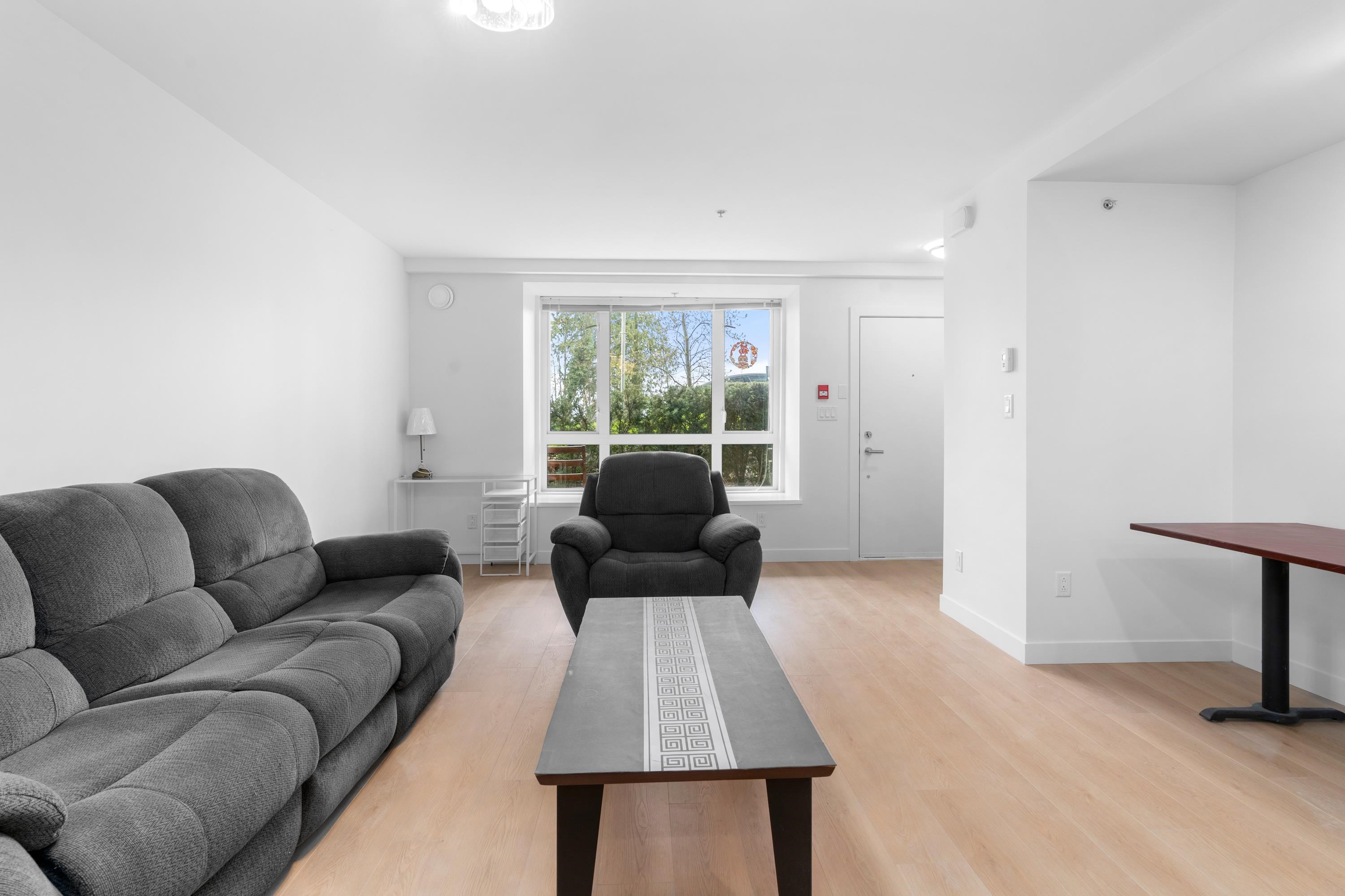 9350 UNIVERSITY HIGH, Burnaby, British Columbia V5A 0B6, 2 Bedrooms Bedrooms, ,2 BathroomsBathrooms,Residential Attached,For Sale,UNIVERSITY HIGH,R2871319