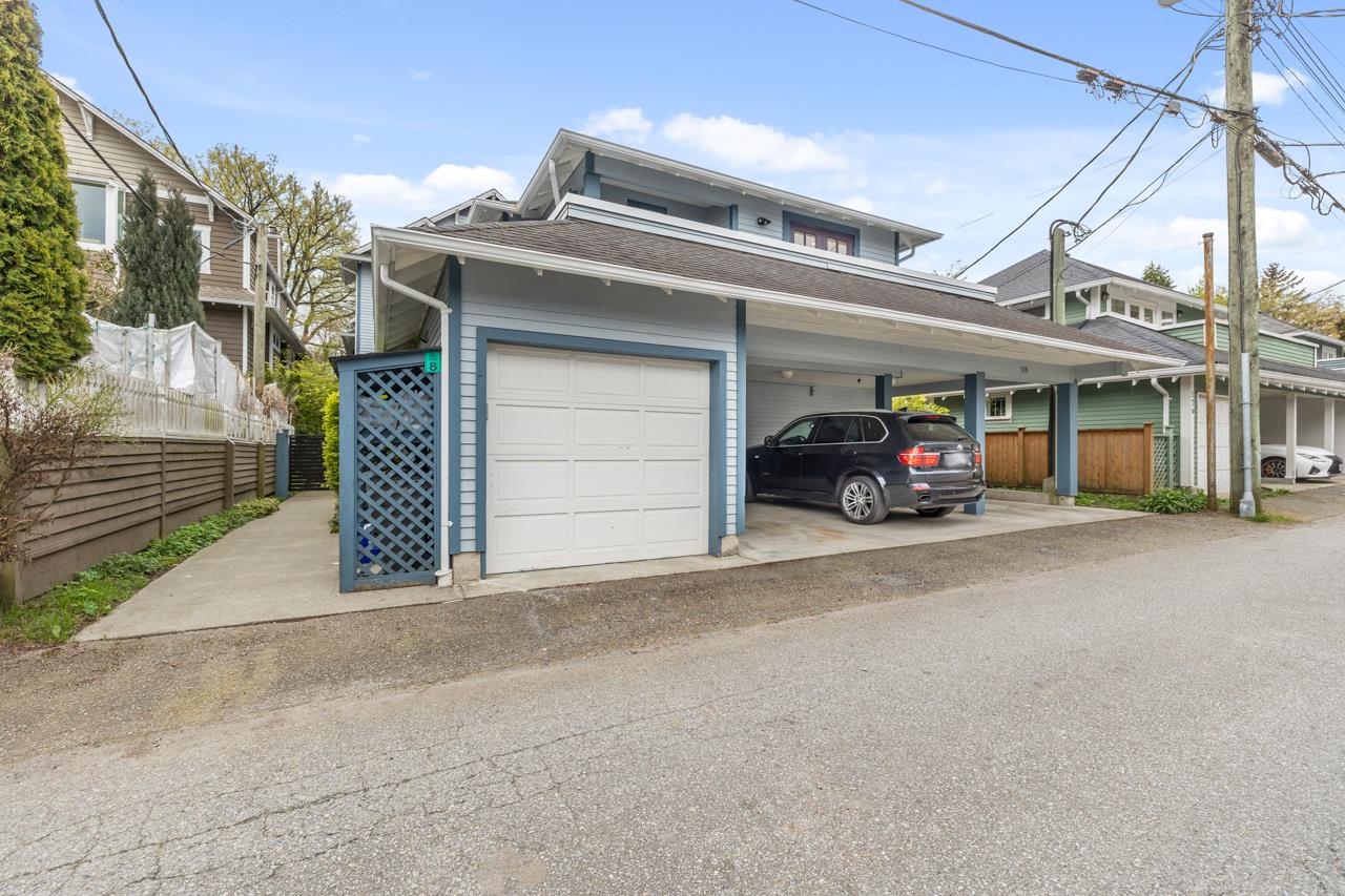 175 W15TH AVENUE, Vancouver, British Columbia, 2 Bedrooms Bedrooms, ,2 BathroomsBathrooms,Residential Attached,For Sale,R2871410