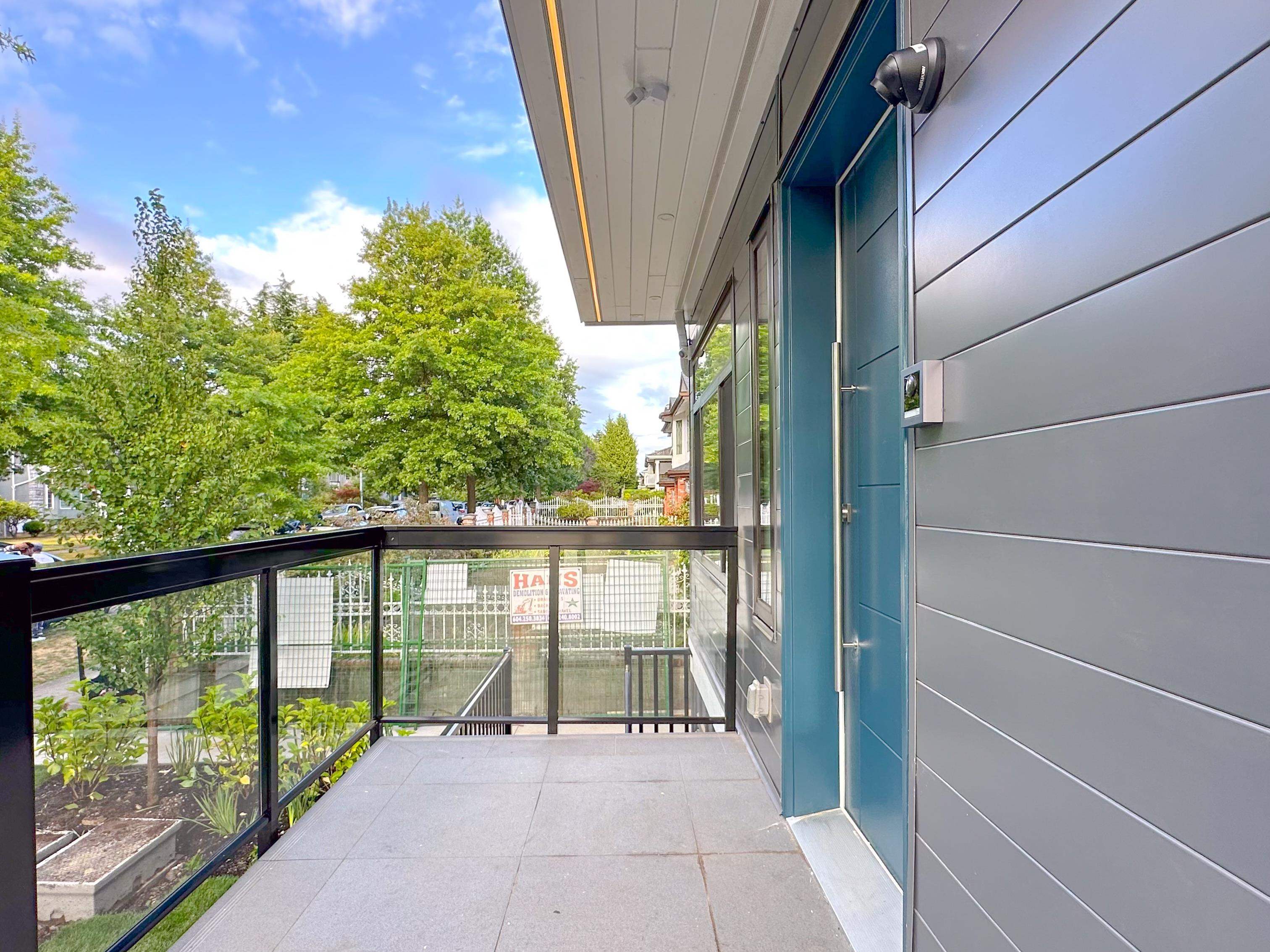 2344 40TH, Vancouver, British Columbia V5R 2V7, 5 Bedrooms Bedrooms, ,4 BathroomsBathrooms,Residential Attached,For Sale,40TH,R2871551