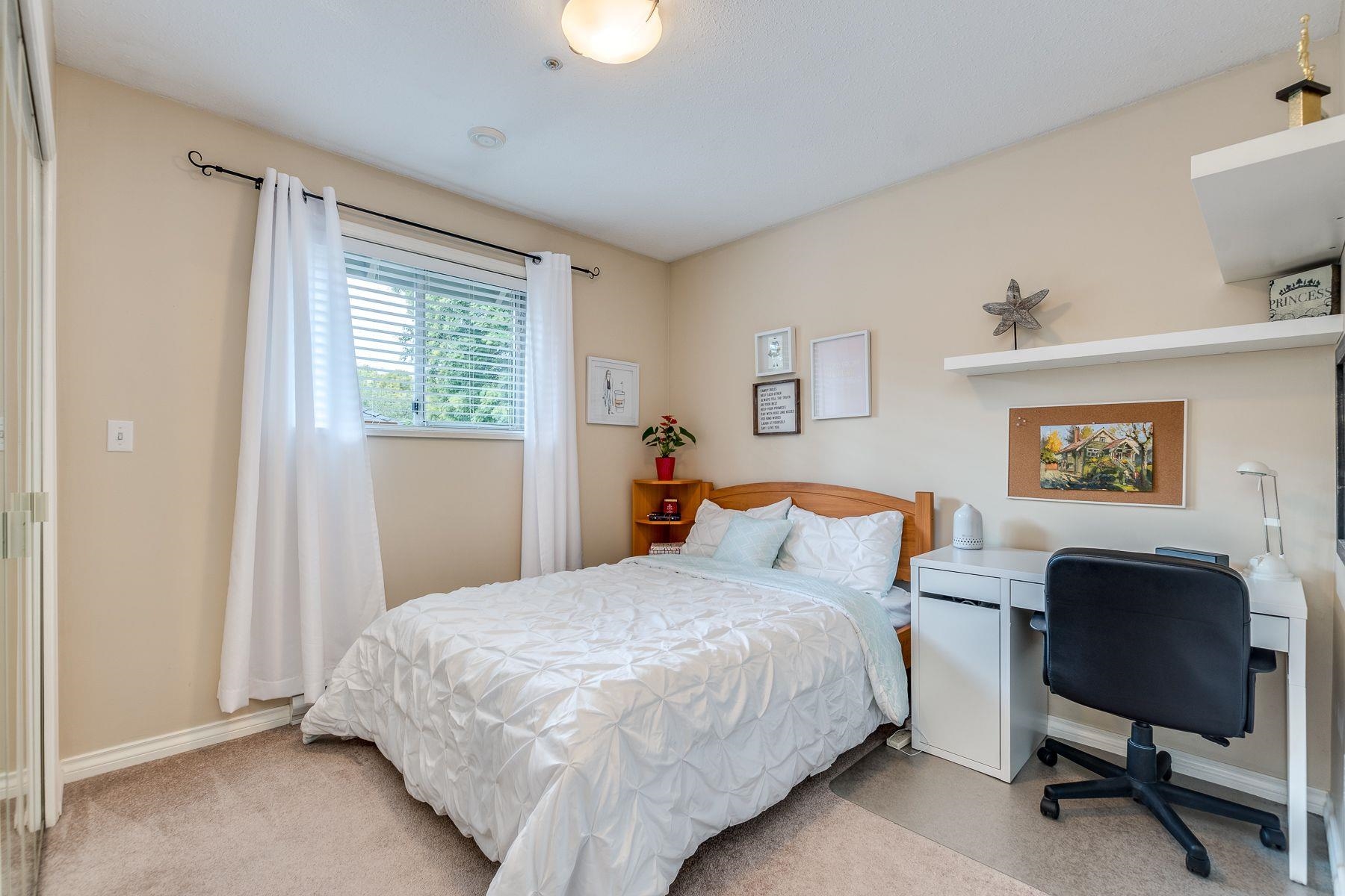2535 6TH, Vancouver, British Columbia V6K 1W4, 3 Bedrooms Bedrooms, ,2 BathroomsBathrooms,Residential Attached,For Sale,6TH,R2871852